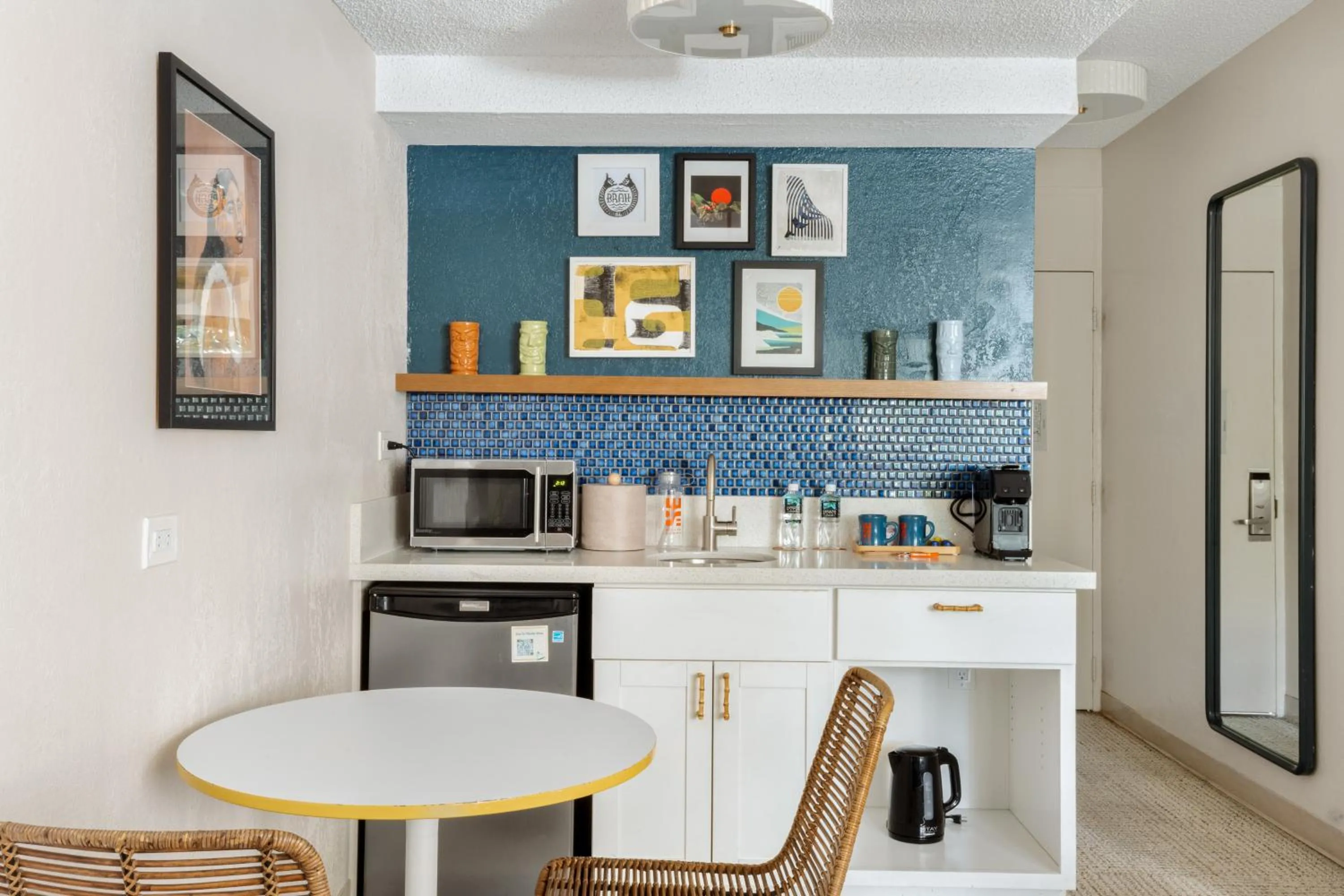 kitchen in White Sands Hotel