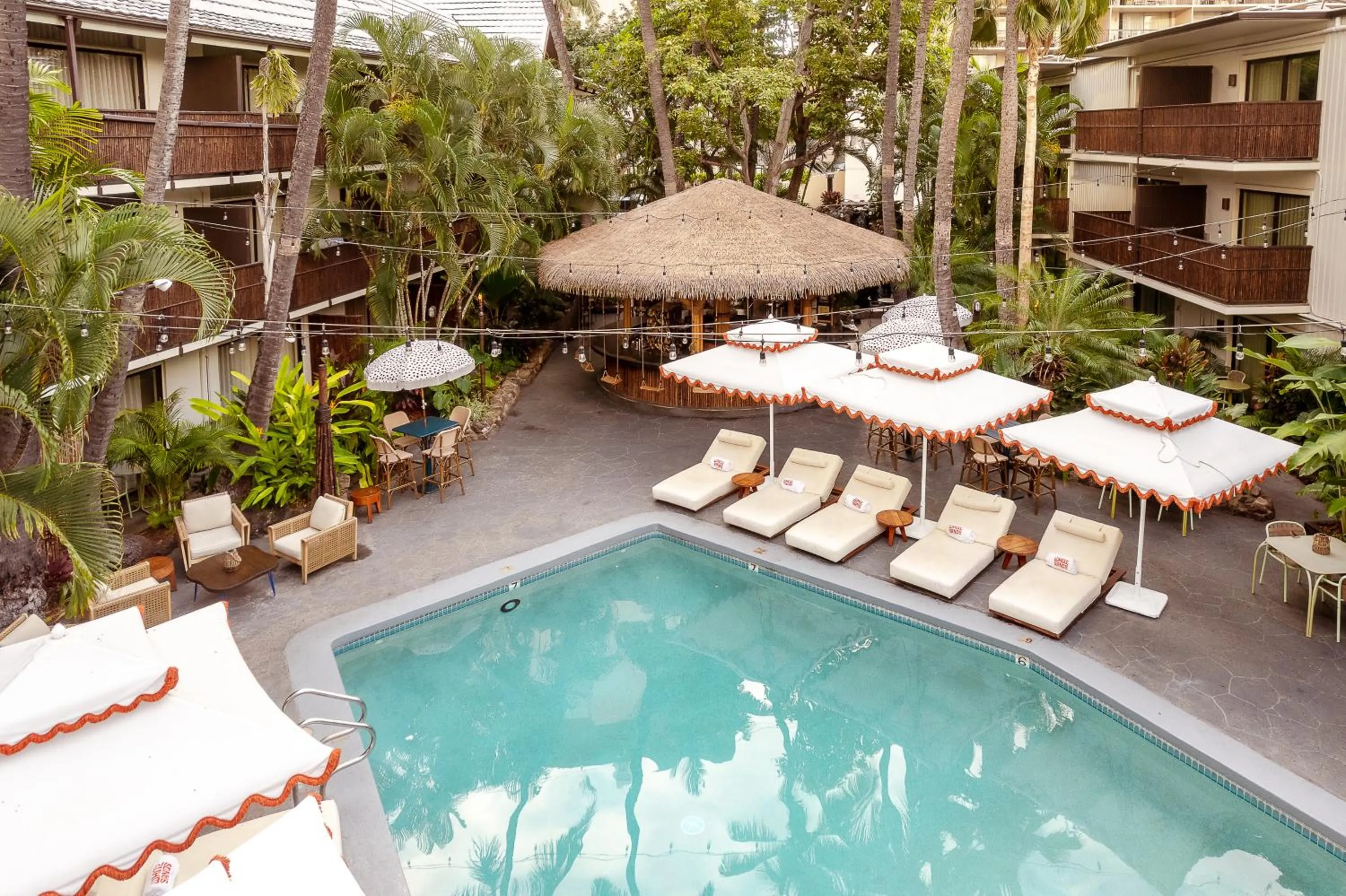 Swimming pool in White Sands Hotel
