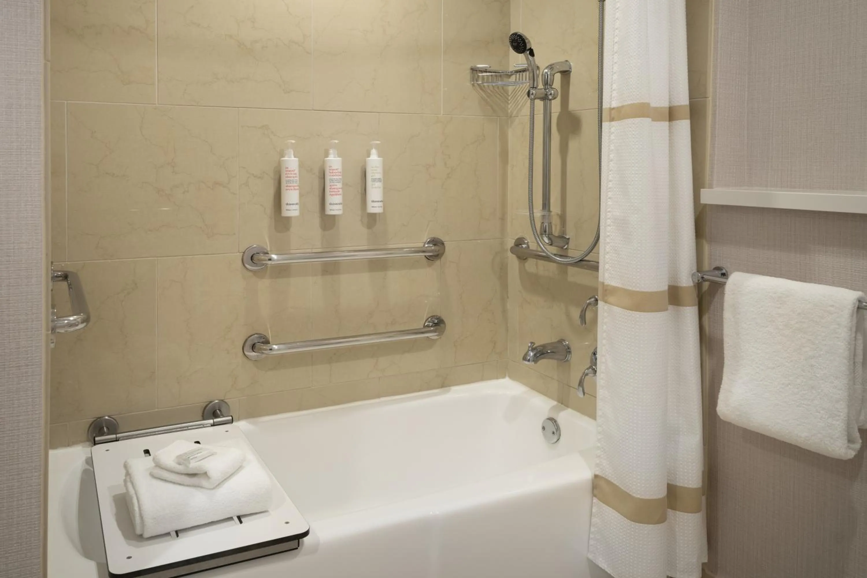 Bathroom in San Francisco Marriott Union Square