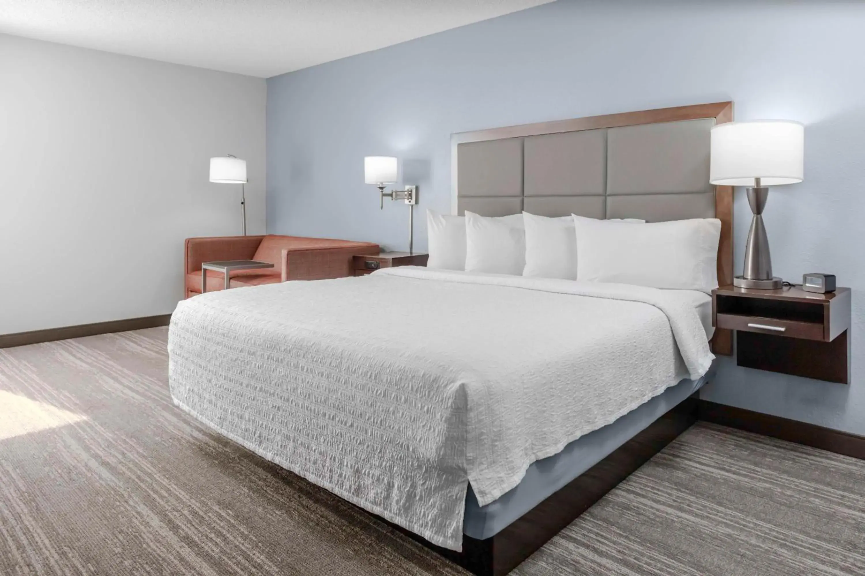 King Room with King Bed - Non-Smoking in Hampton Inn Sarasota I-75 Bee Ridge King Room with King Bed - Non-Smoking in Hampton Inn Sarasota I-75 Bee Ridge