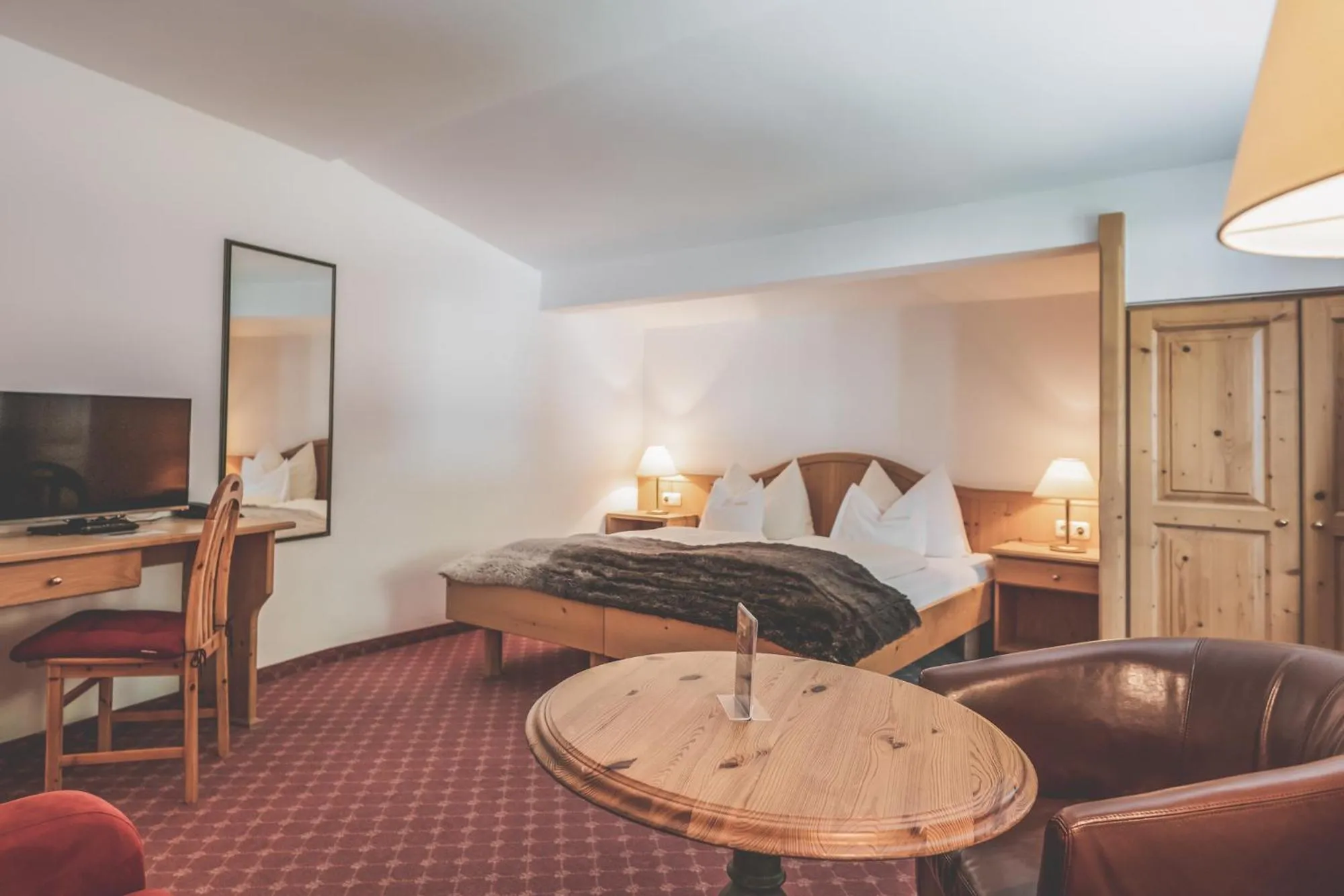 Bedroom, Bed in Kertess