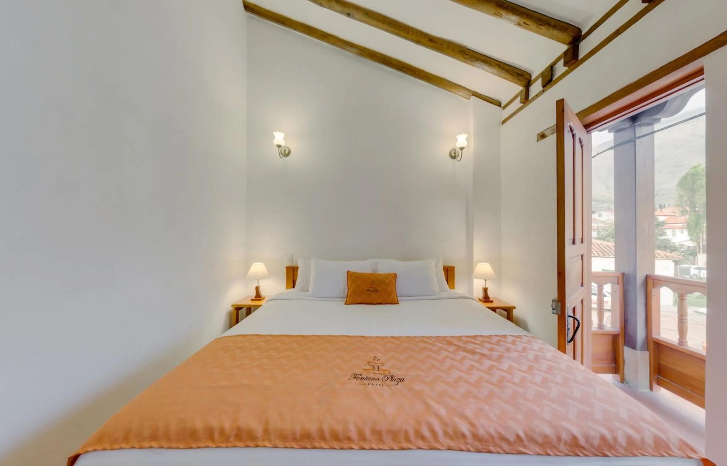 Bed in Fontana Plaza Hotel