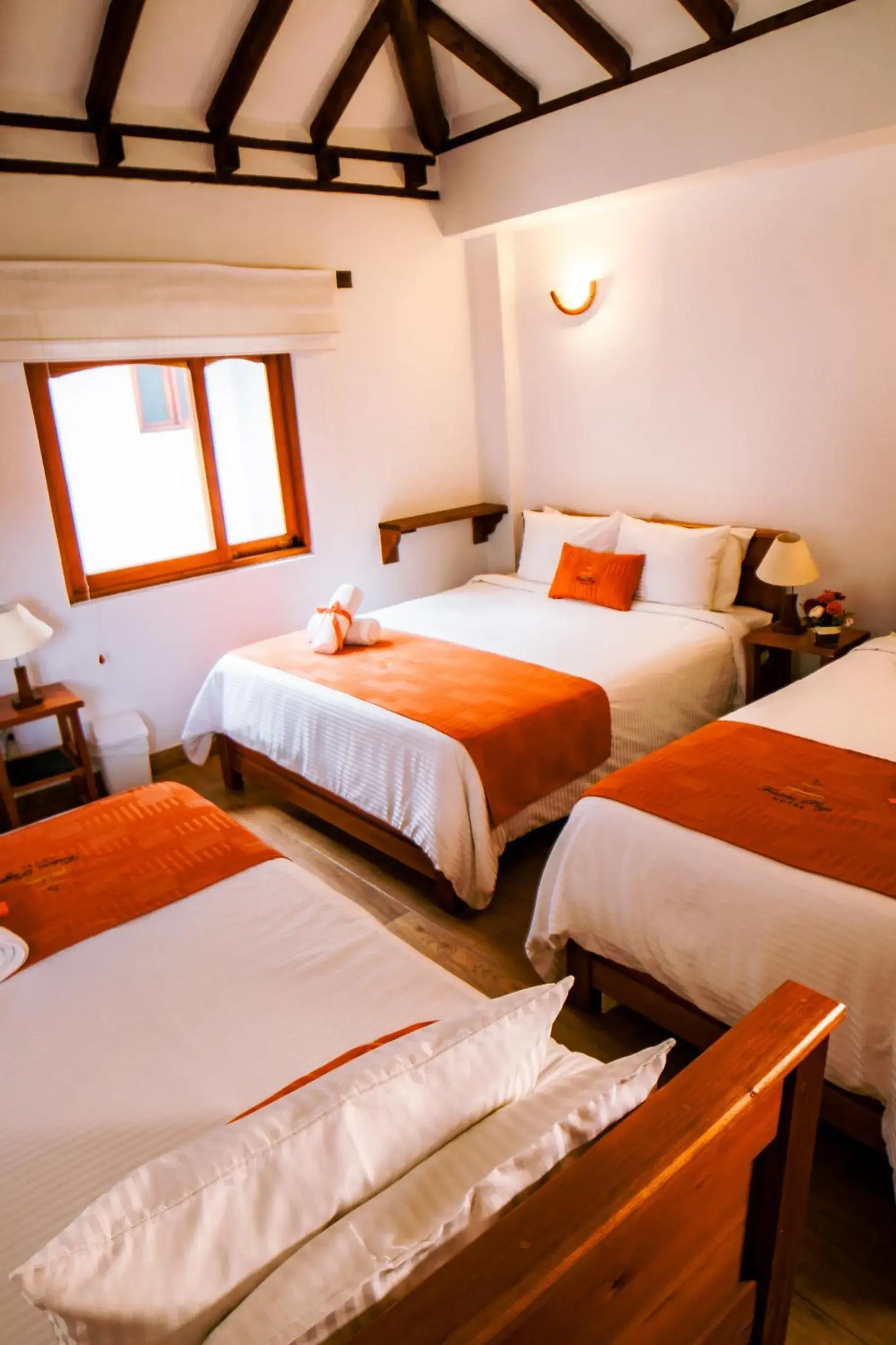 Family Room in Fontana Plaza Hotel Family Room in Fontana Plaza Hotel