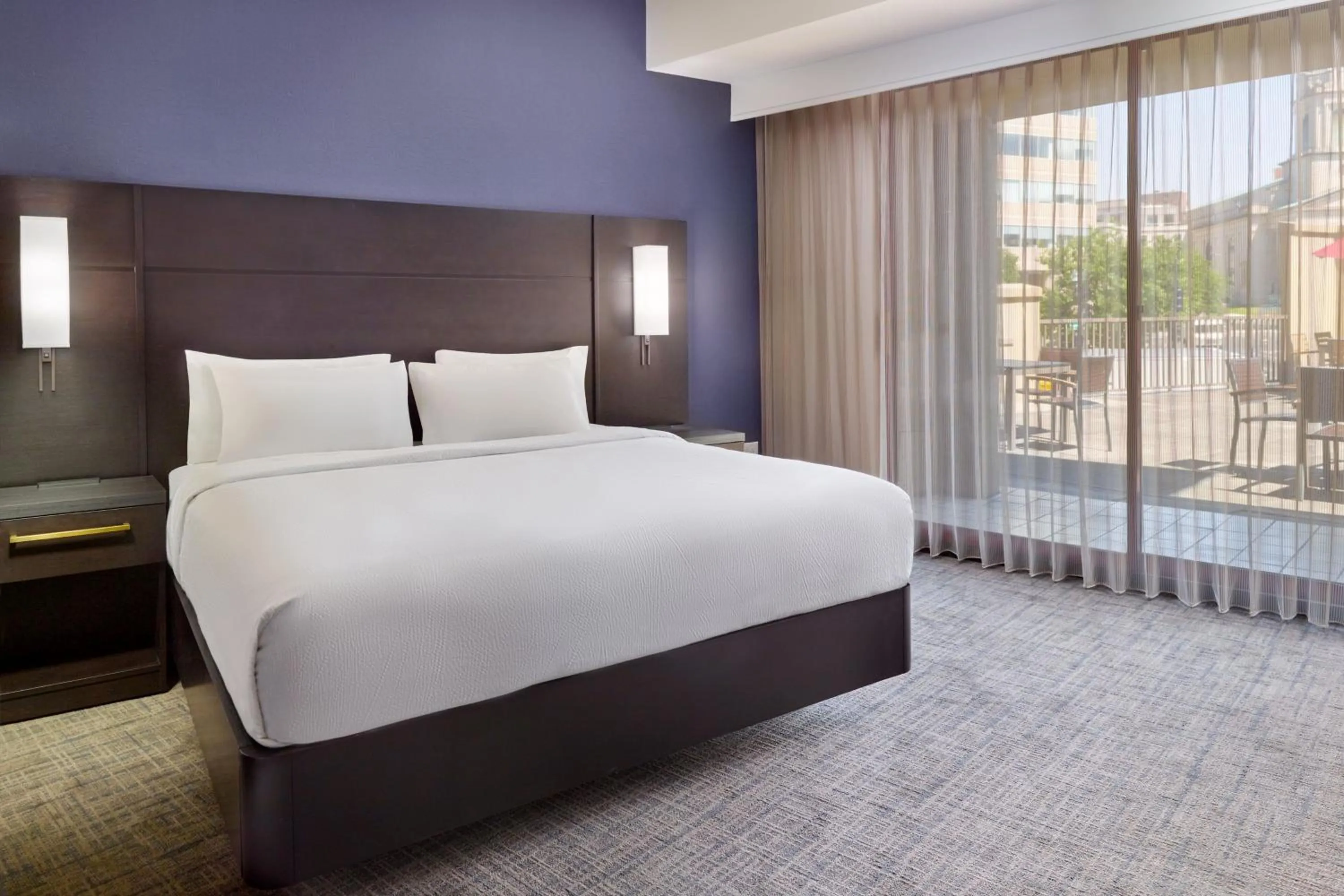 Bedroom, Bed in Residence Inn Washington, DC/ Downtown