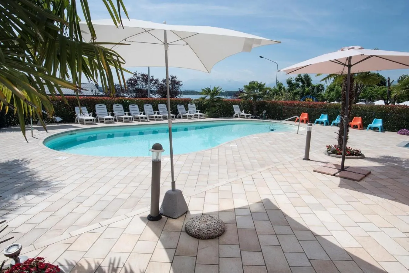 Swimming pool in Hotel Royal