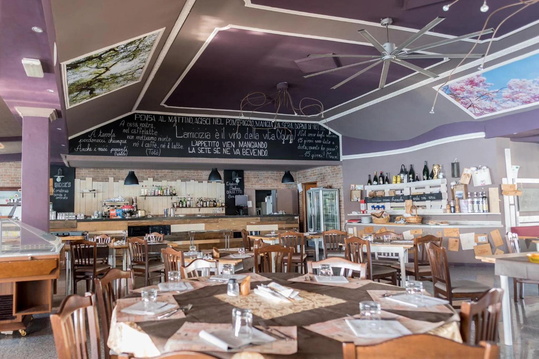 Lounge or bar in Hotel Royal