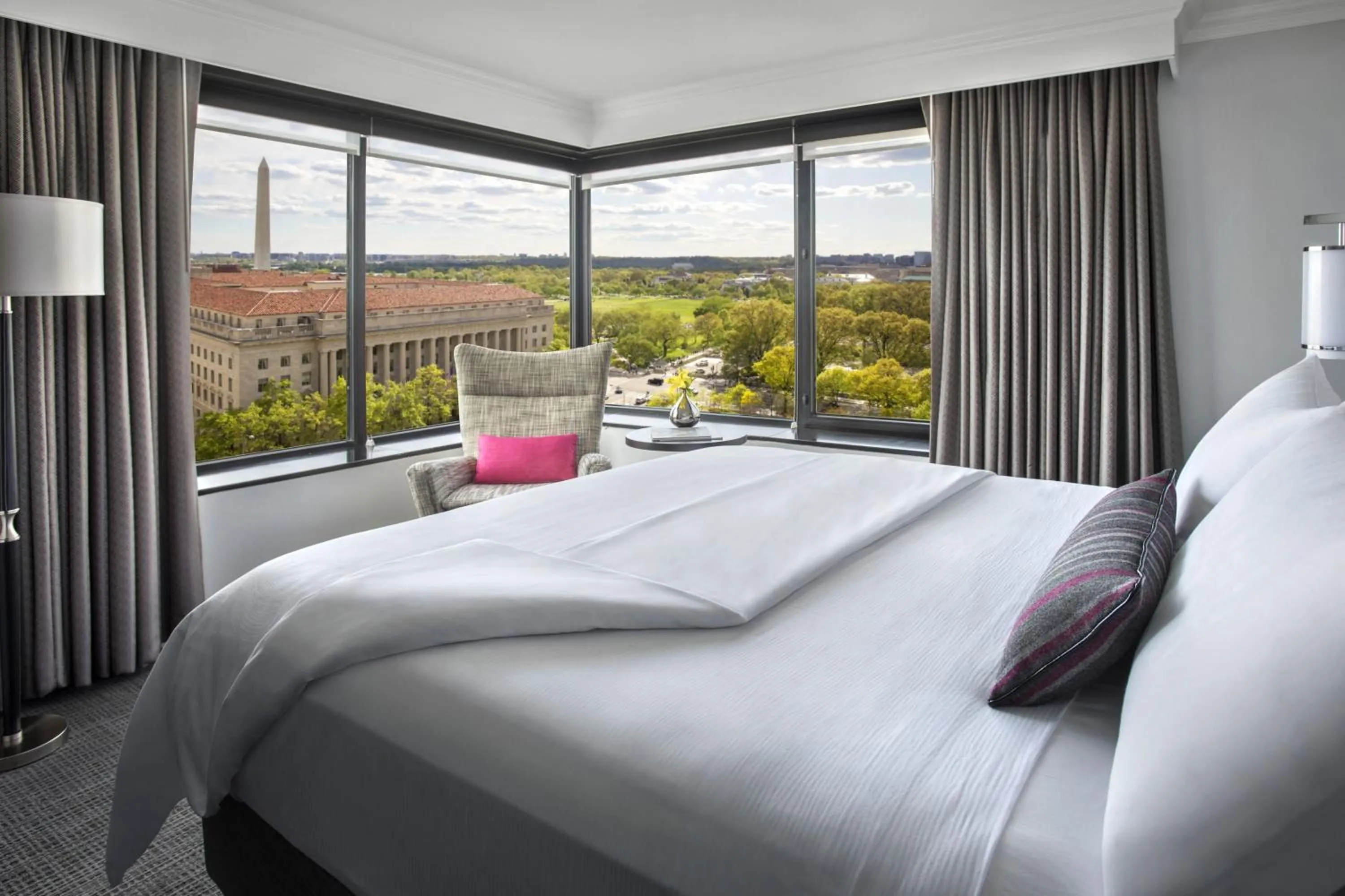 Photo of the whole room, Bed in JW Marriott Washington, DC