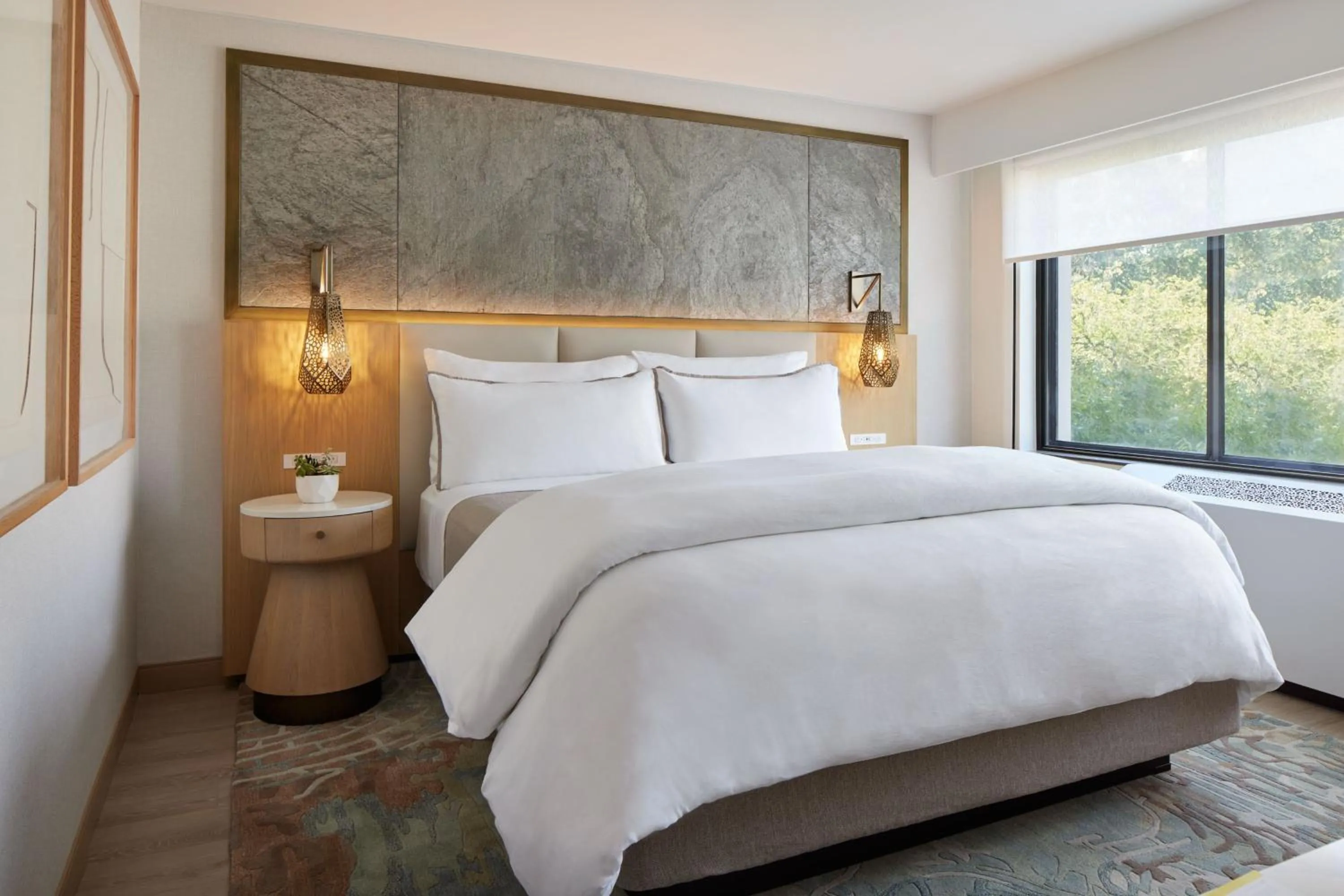 Bedroom, Bed in The Westin DC Downtown