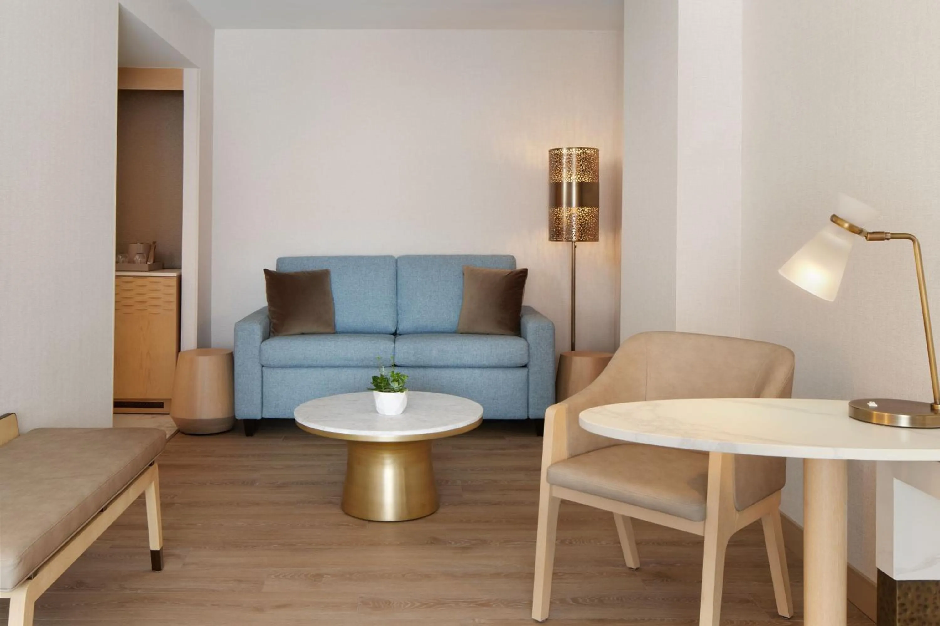 Photo of the whole room in The Westin DC Downtown