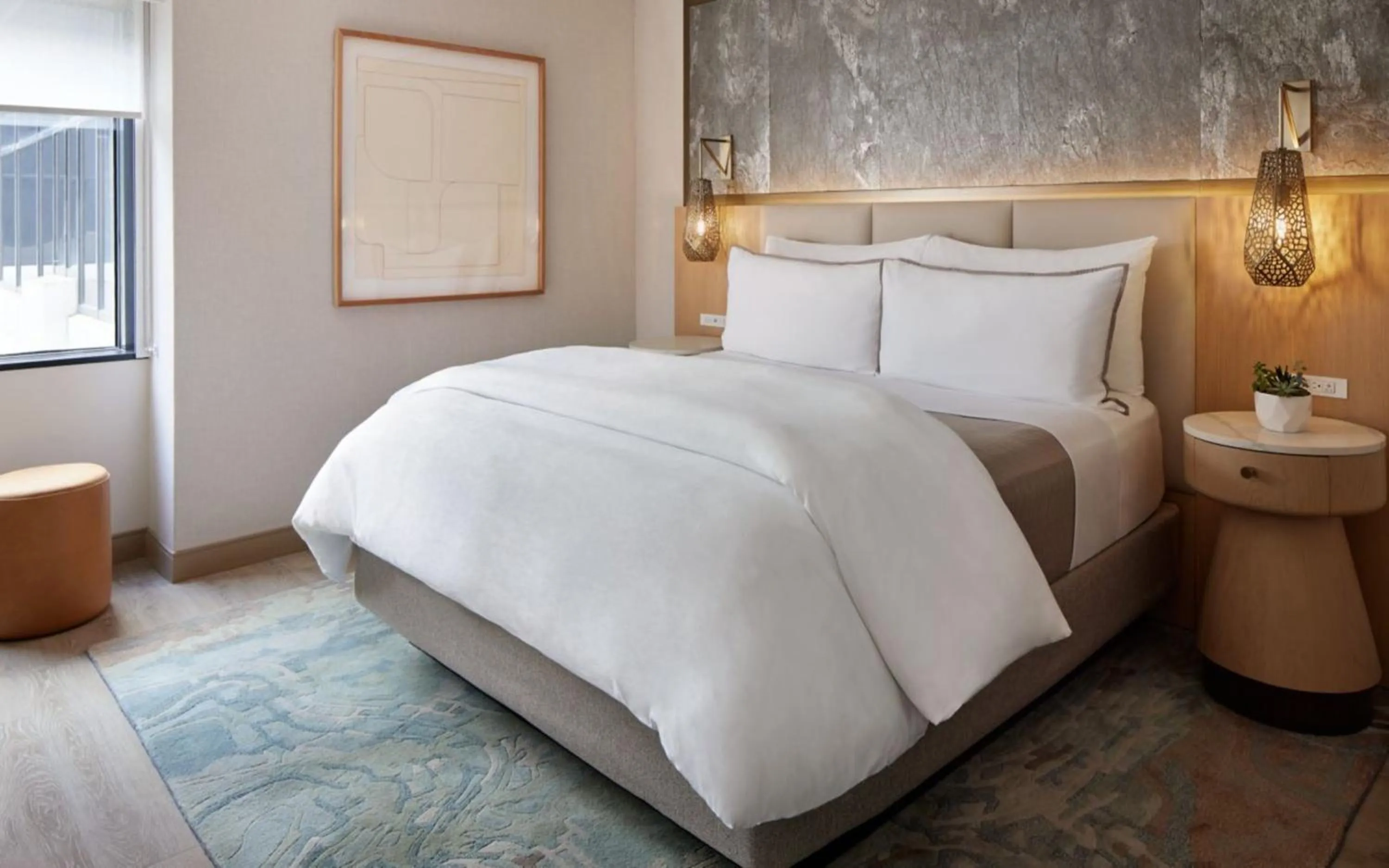 Bedroom, Bed in The Westin DC Downtown