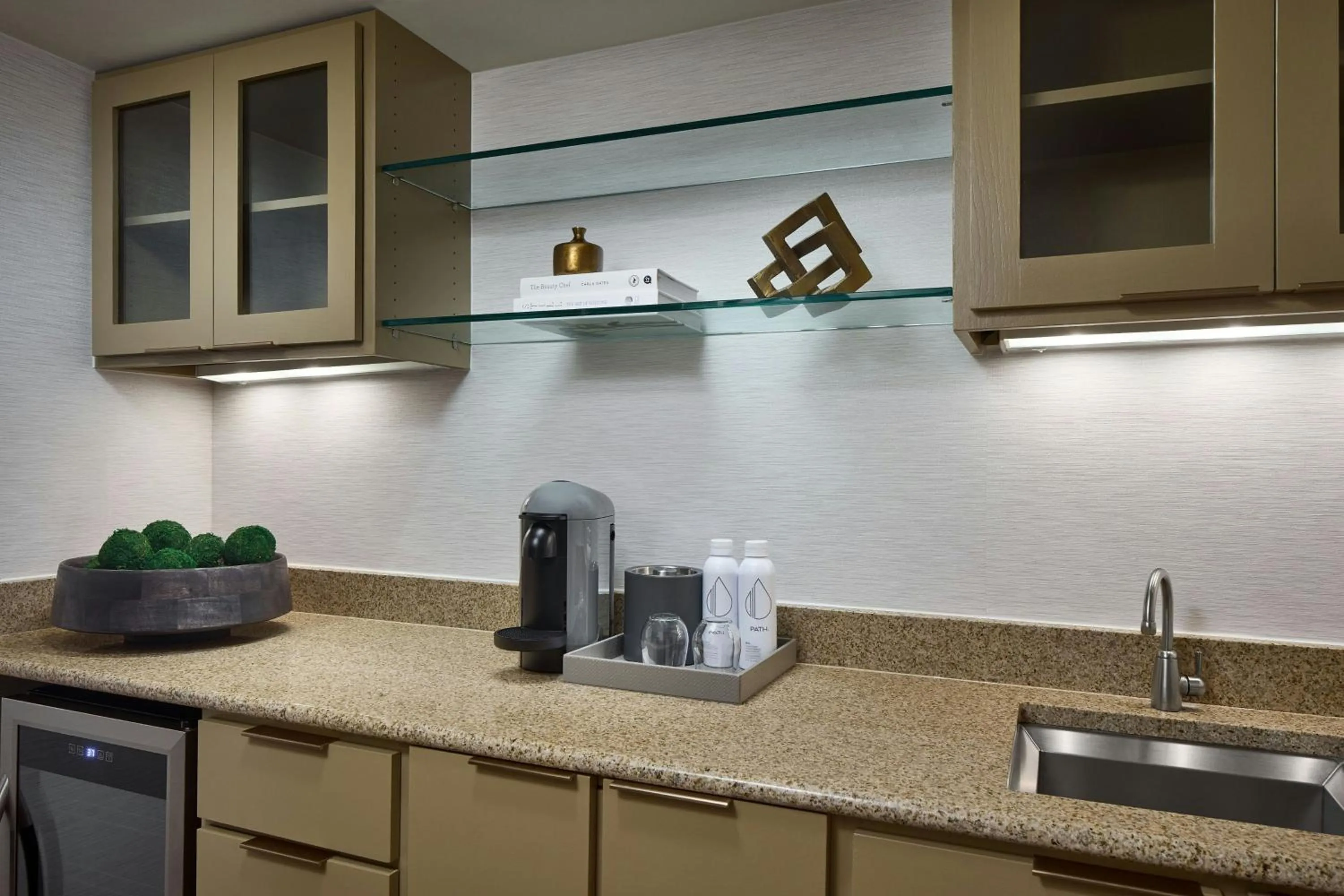 Kitchen or kitchenette in The Westin DC Downtown