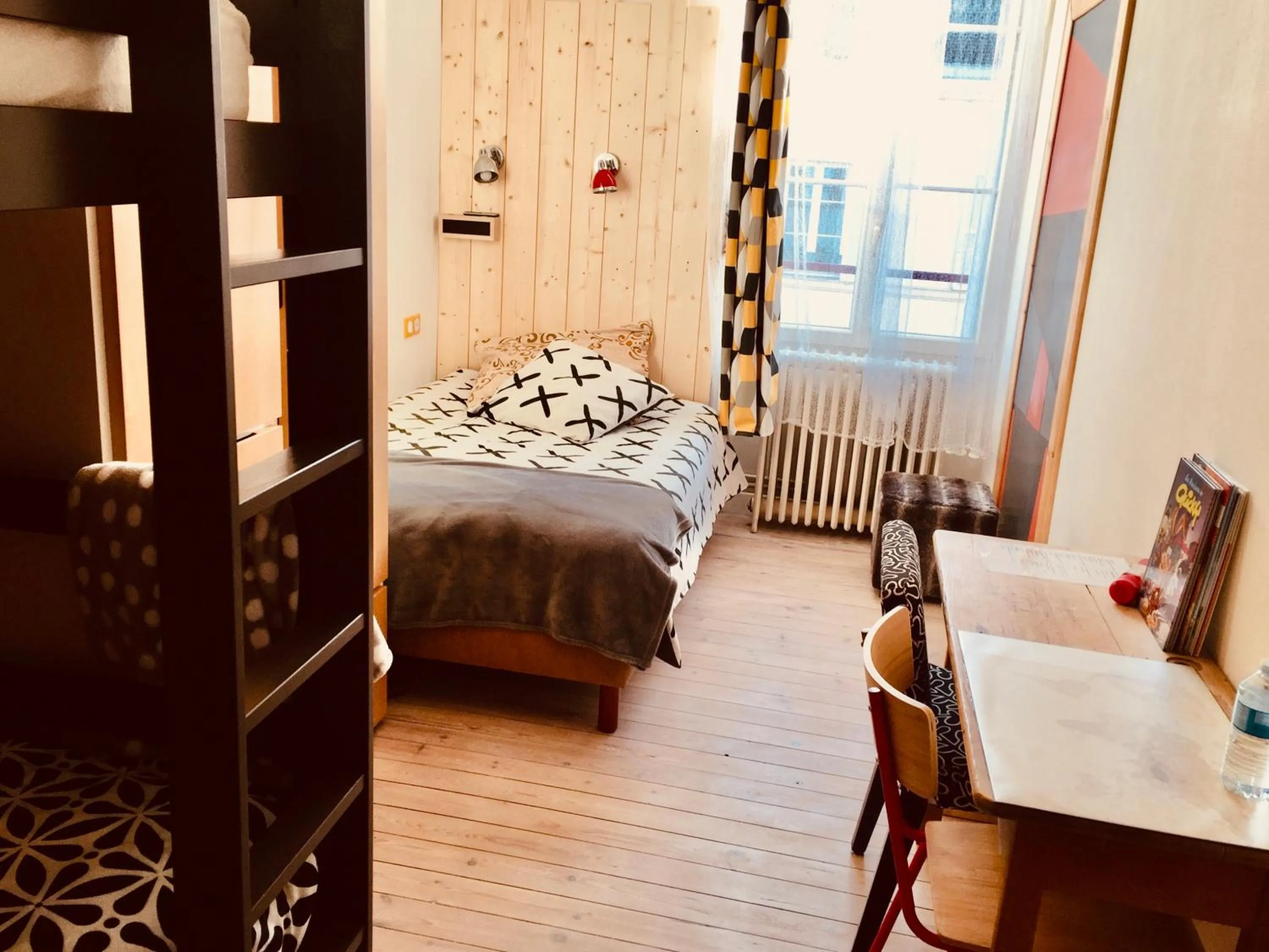 Photo of the whole room in Chambres d'hôtes Le 42