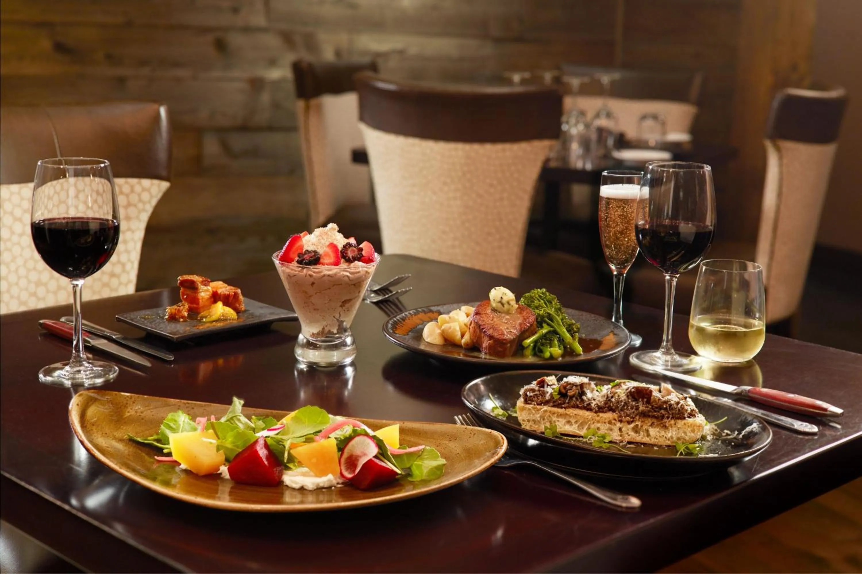 Restaurant/places to eat in Atlanta Airport Marriott