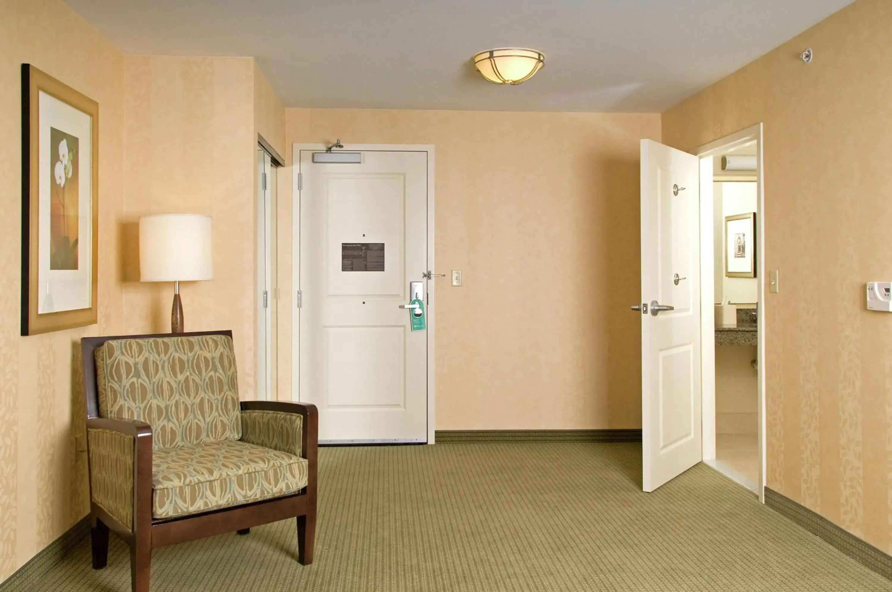 King Room with Roll-In Shower - Mobility/Hearing Accessible in Hilton Garden Inn Mount Holly/Westampton King Room with Roll-In Shower - Mobility/Hearing Accessible in Hilton Garden Inn Mount Holly/Westampton