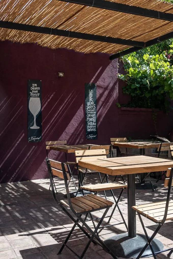 Decorative detail in Posada Borravino