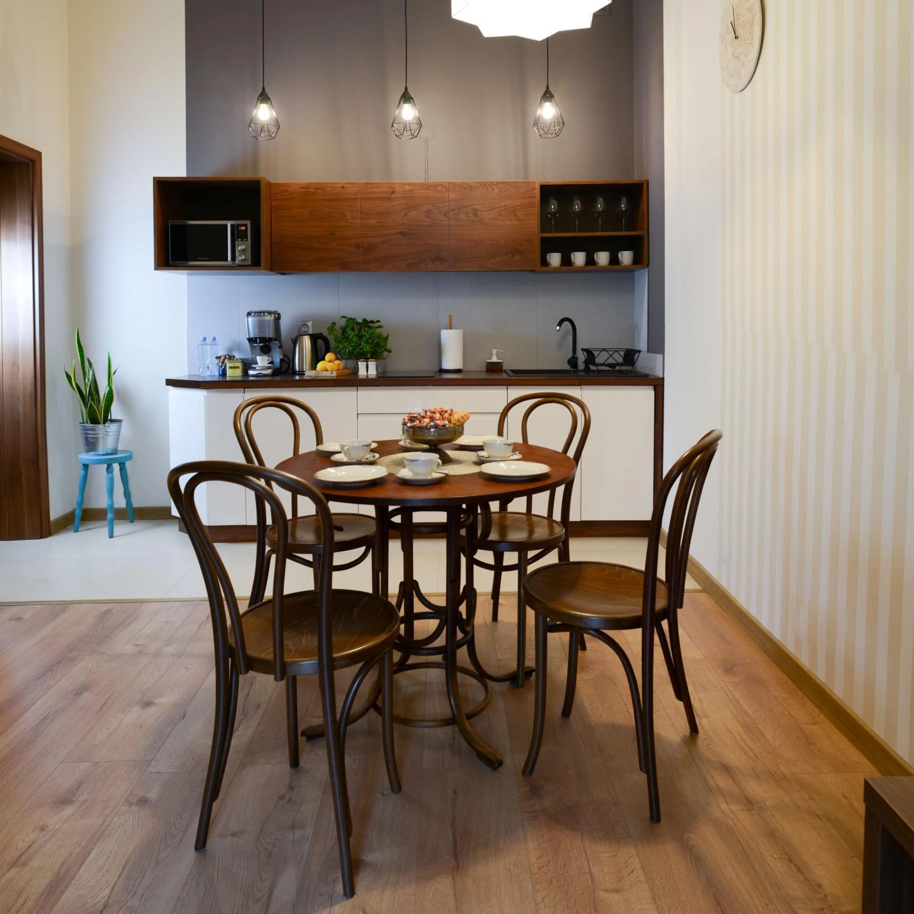 Kitchen or kitchenette in Krakow Central Apartments