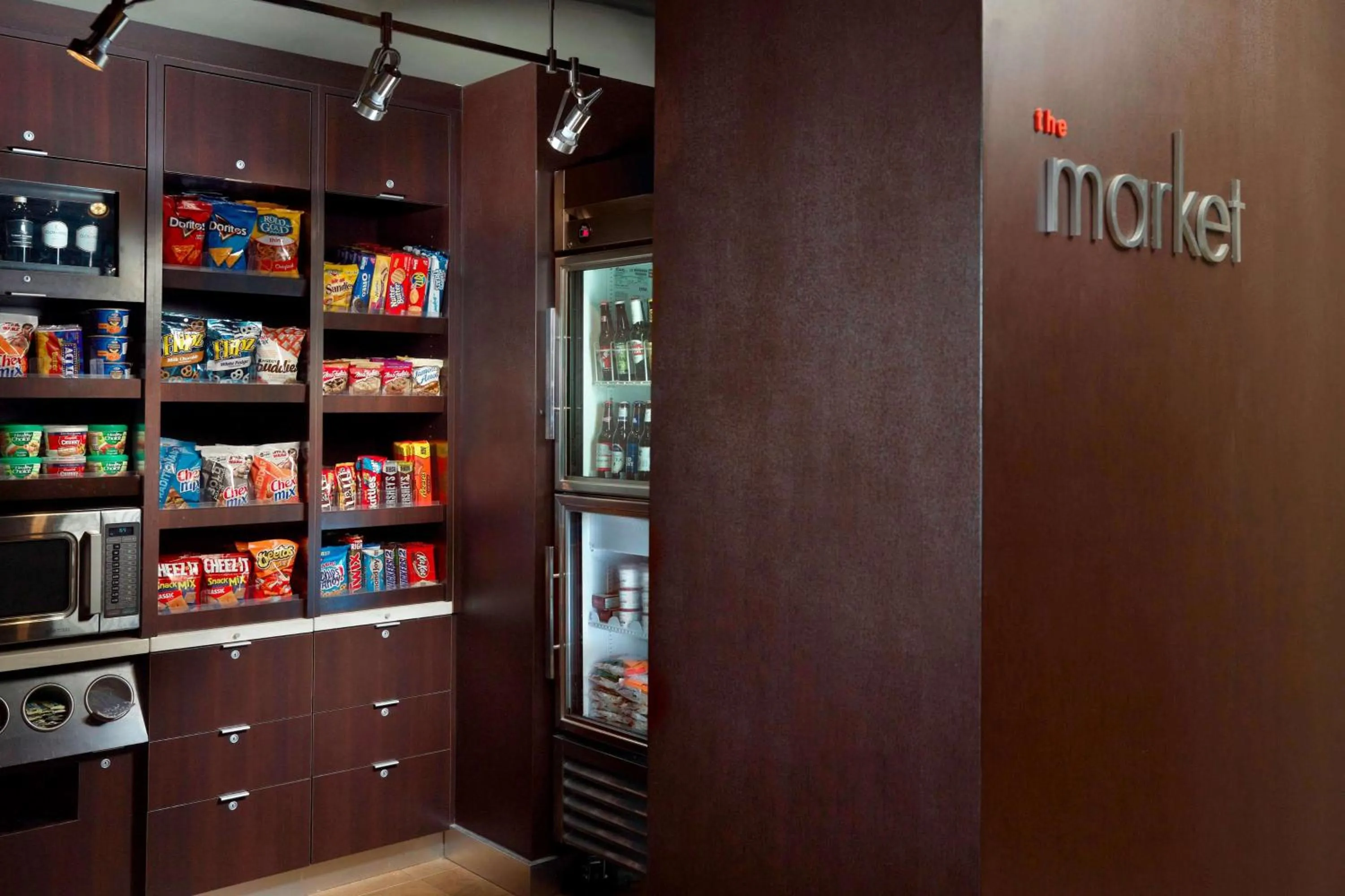 Restaurant/places to eat in Sonesta Select Atlanta Cumberland Galleria Ballpark