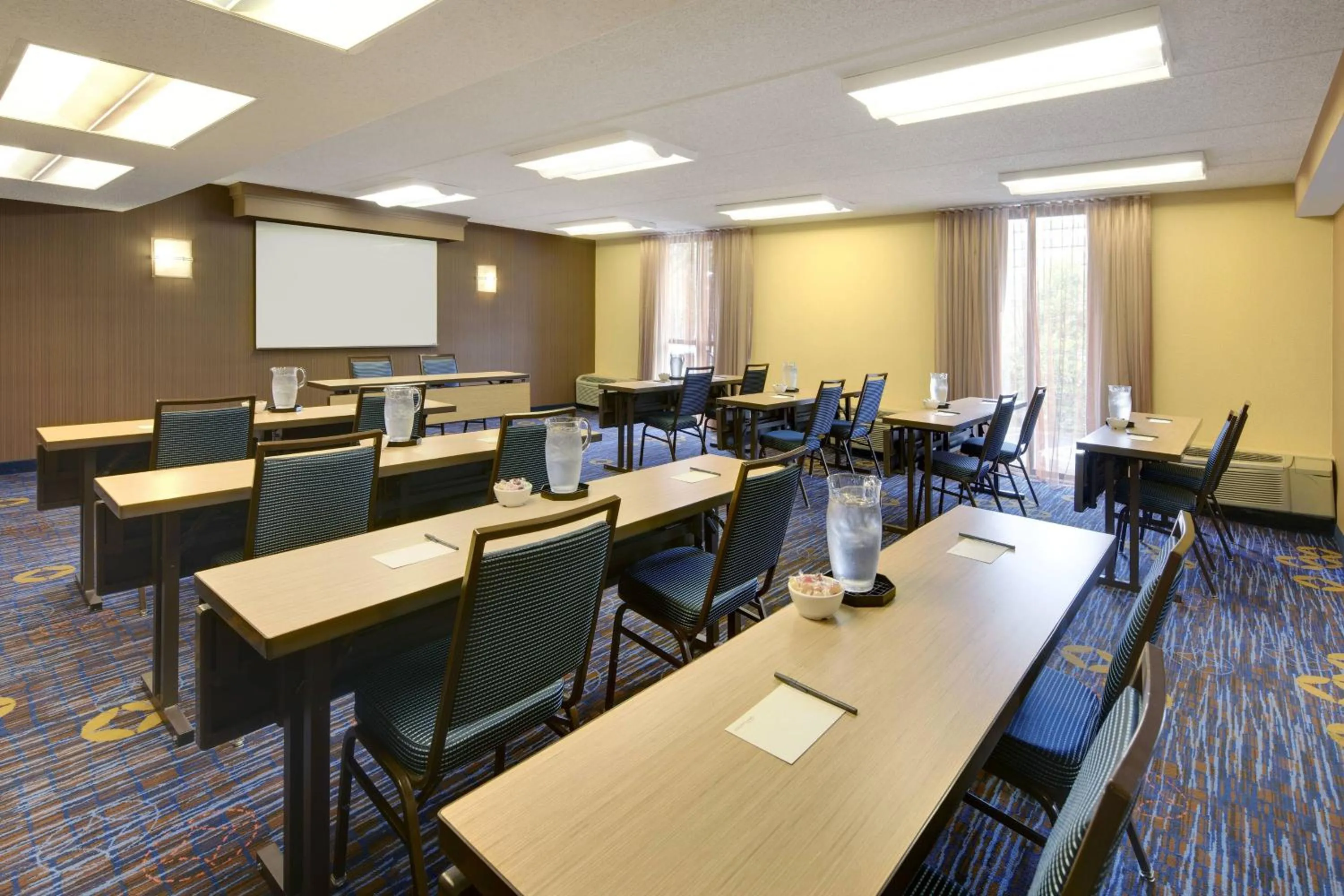 Meeting/conference room in Courtyard Atlanta Marietta/I-75 North
