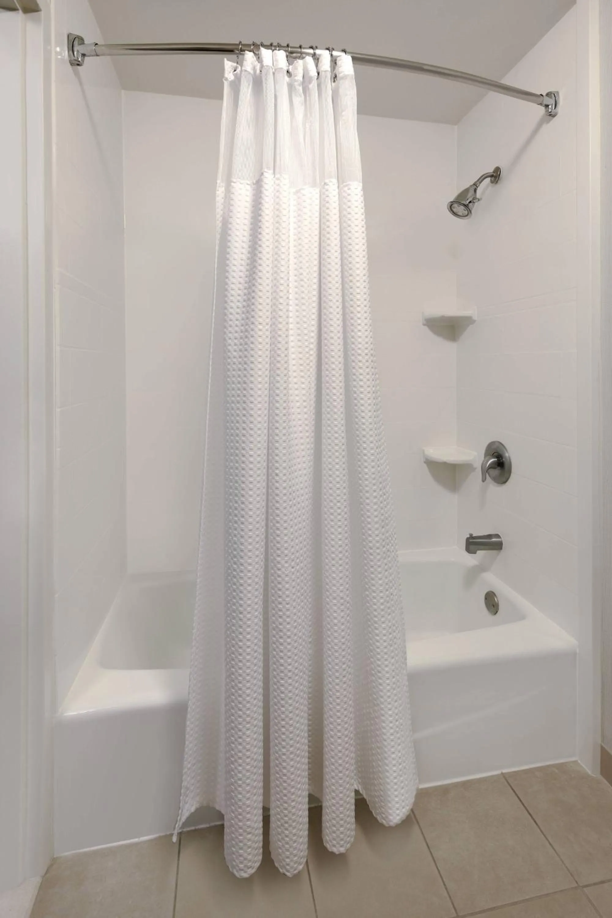 Bathroom in Courtyard Atlanta Marietta/I-75 North