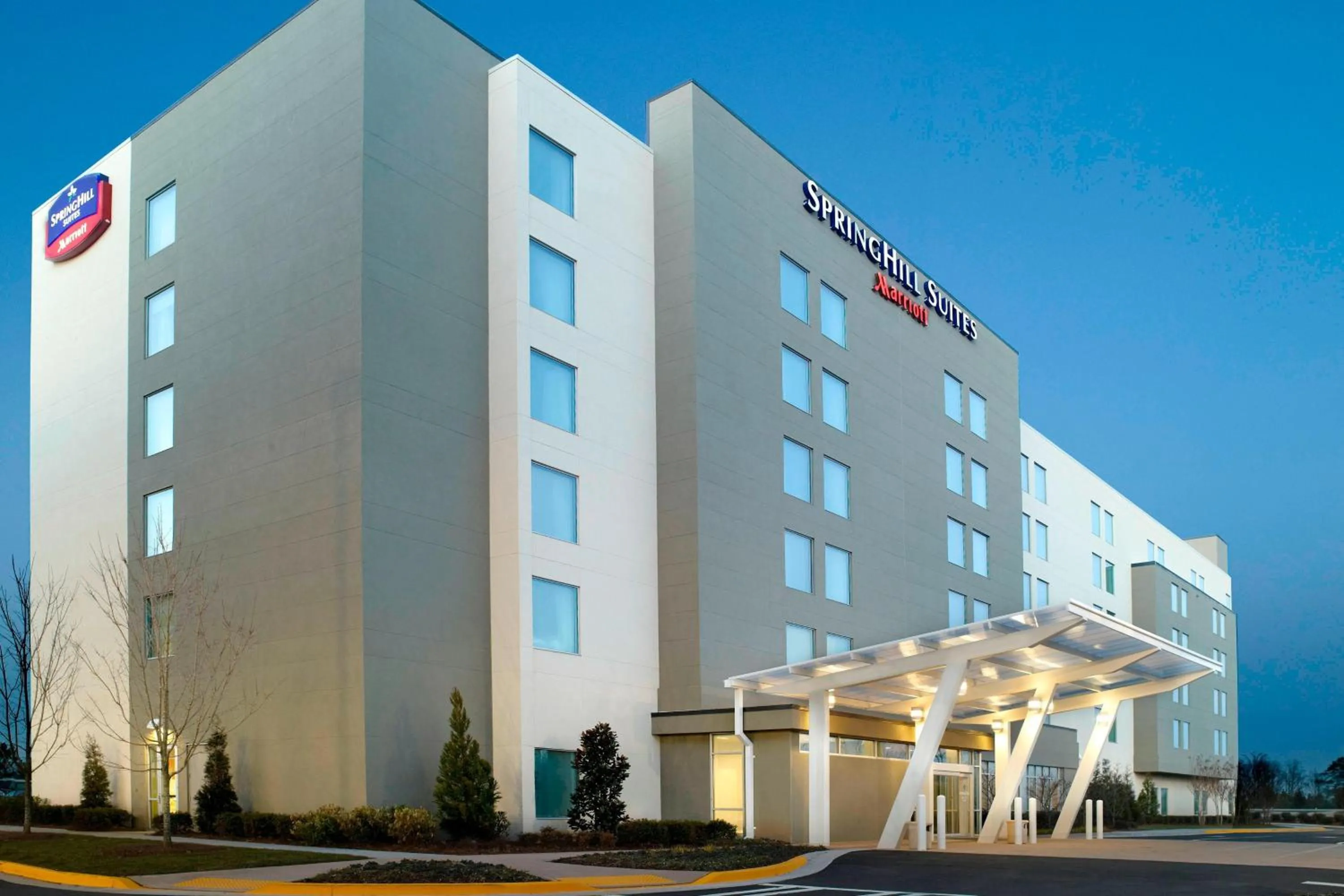 Property building in SpringHill Suites by Marriott Atlanta Airport Gateway