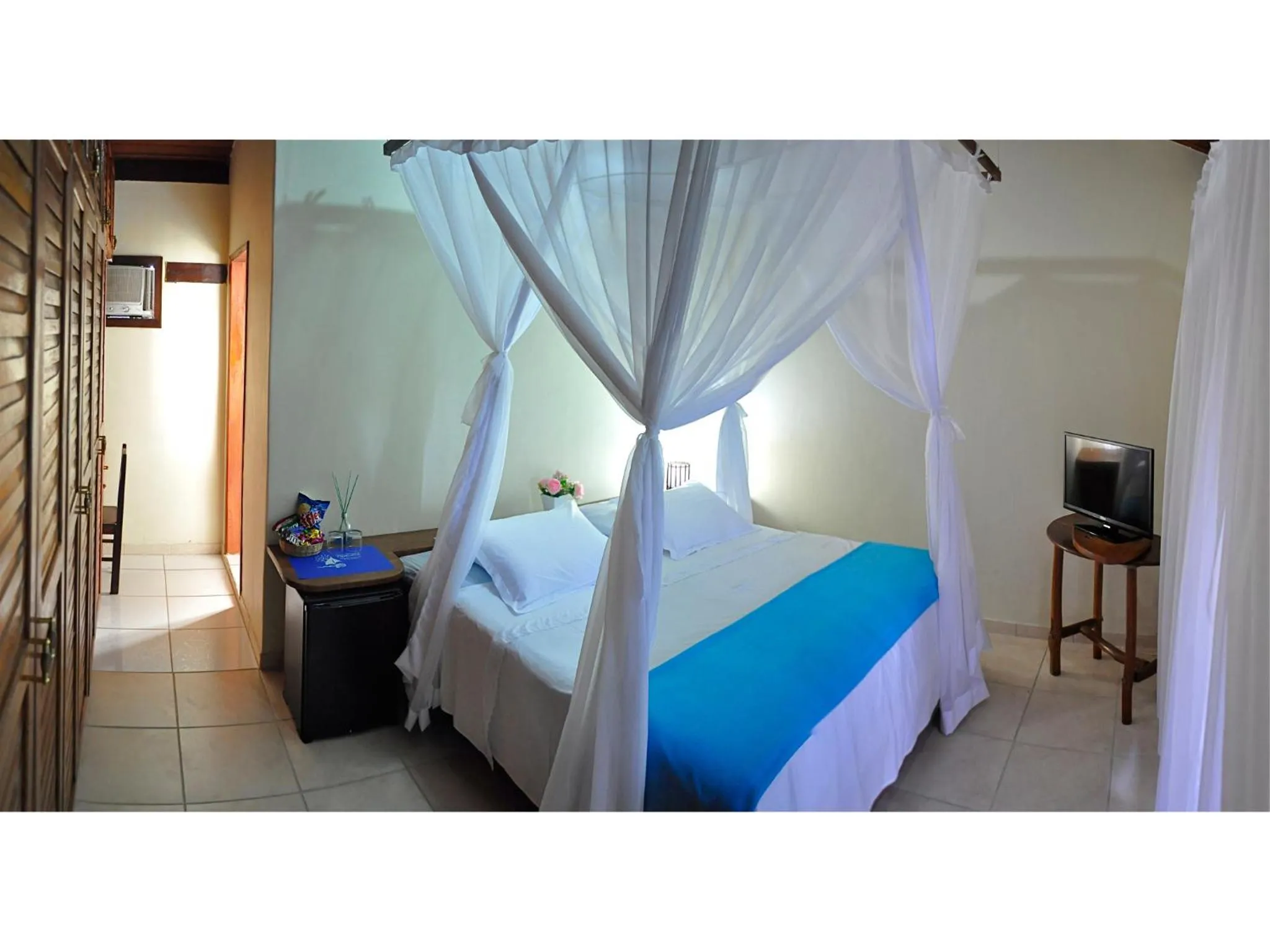 Photo of the whole room, Bed in Pousada Fragata - Arraial D Ajuda - Melhor Localização e Atendimento