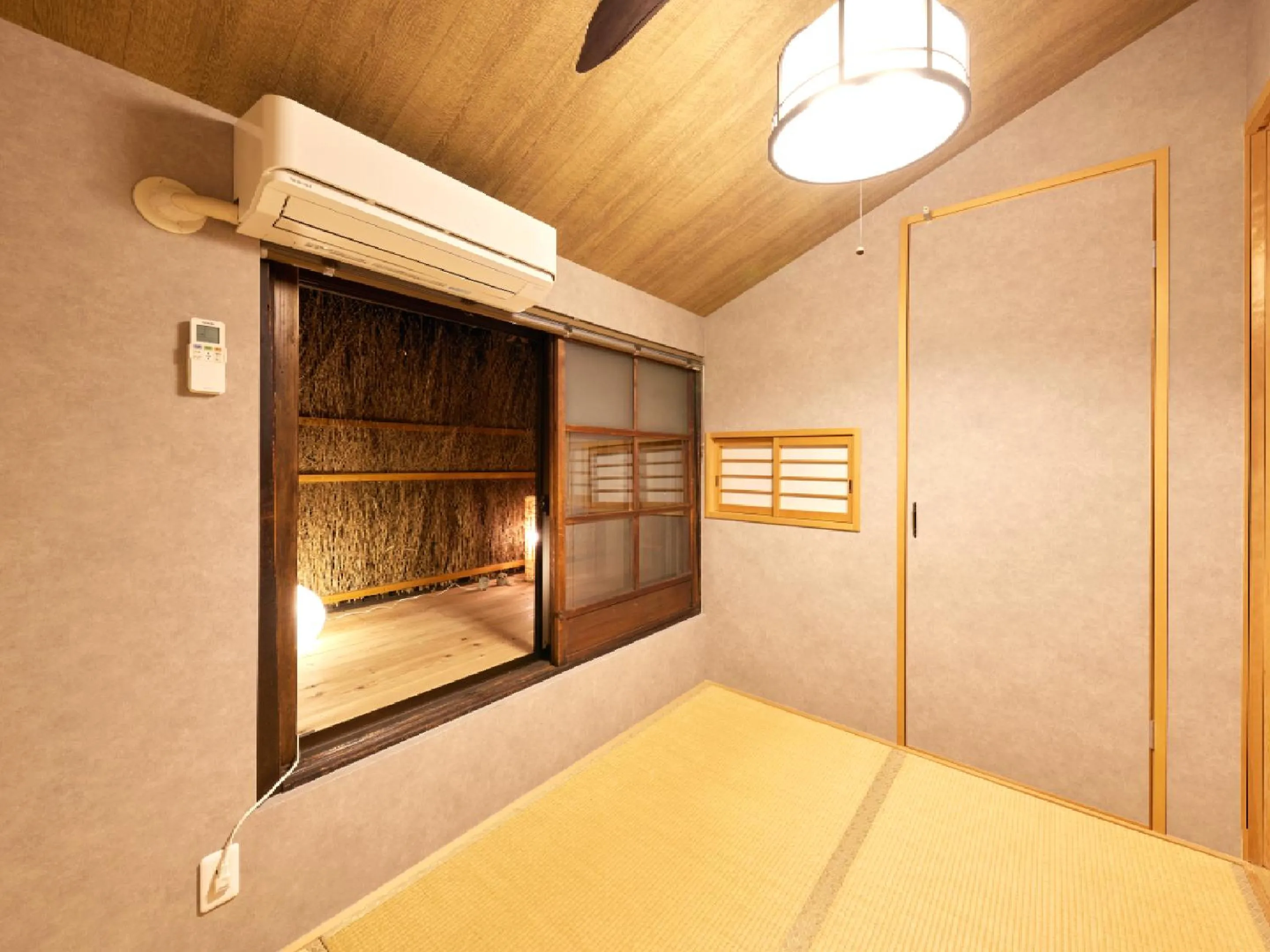 Photo of the whole room in Kyomachiya Higashiyama Sanjo Kanau