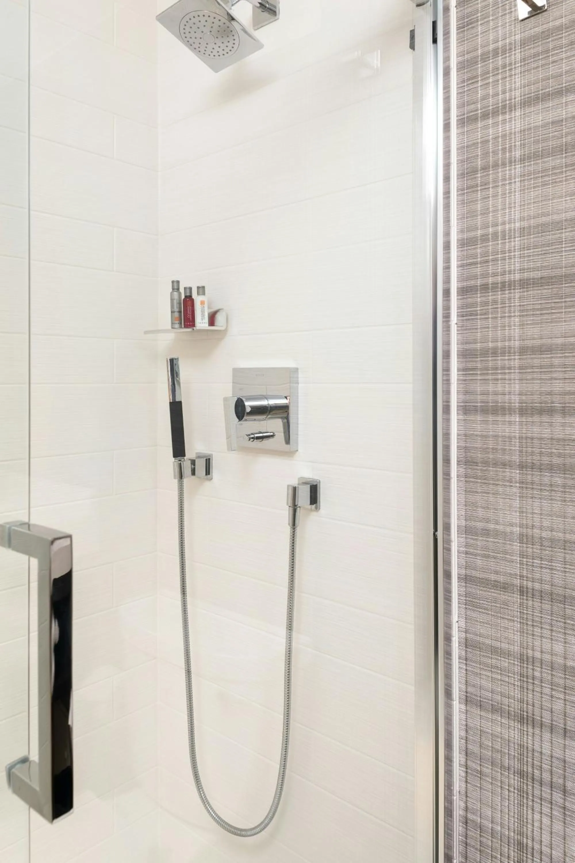 Bathroom in Atlanta Marriott Northeast/Emory Area