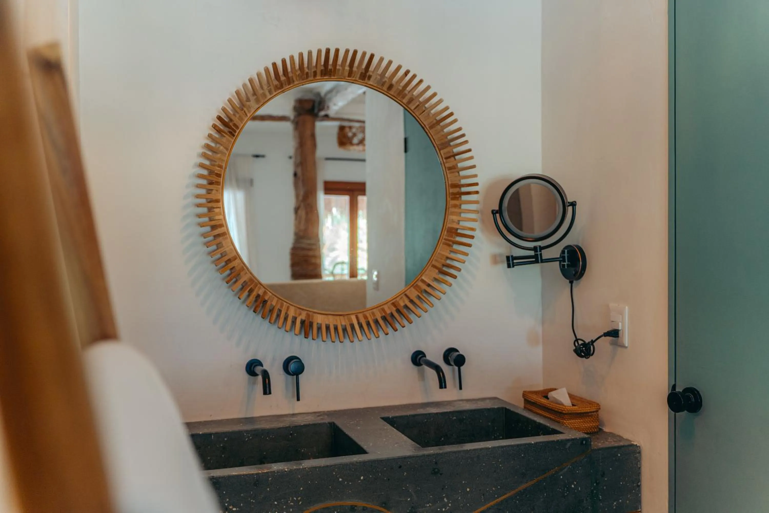 Hot Spring Bath in Ser Casasandra Boutique Hotel