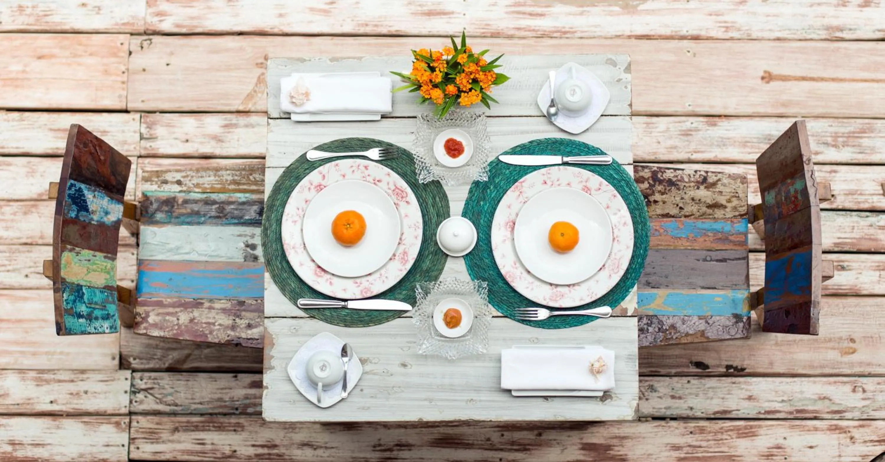 Restaurant/places to eat in Ser Casasandra Boutique Hotel