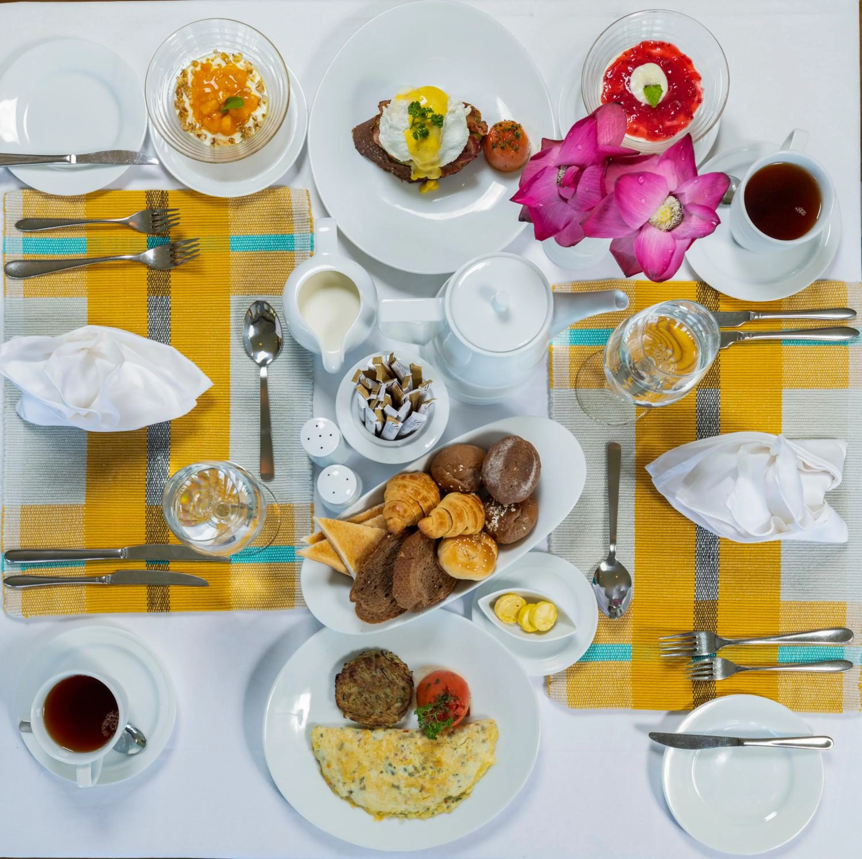 Food and drinks in Clove Beach Wadduwa