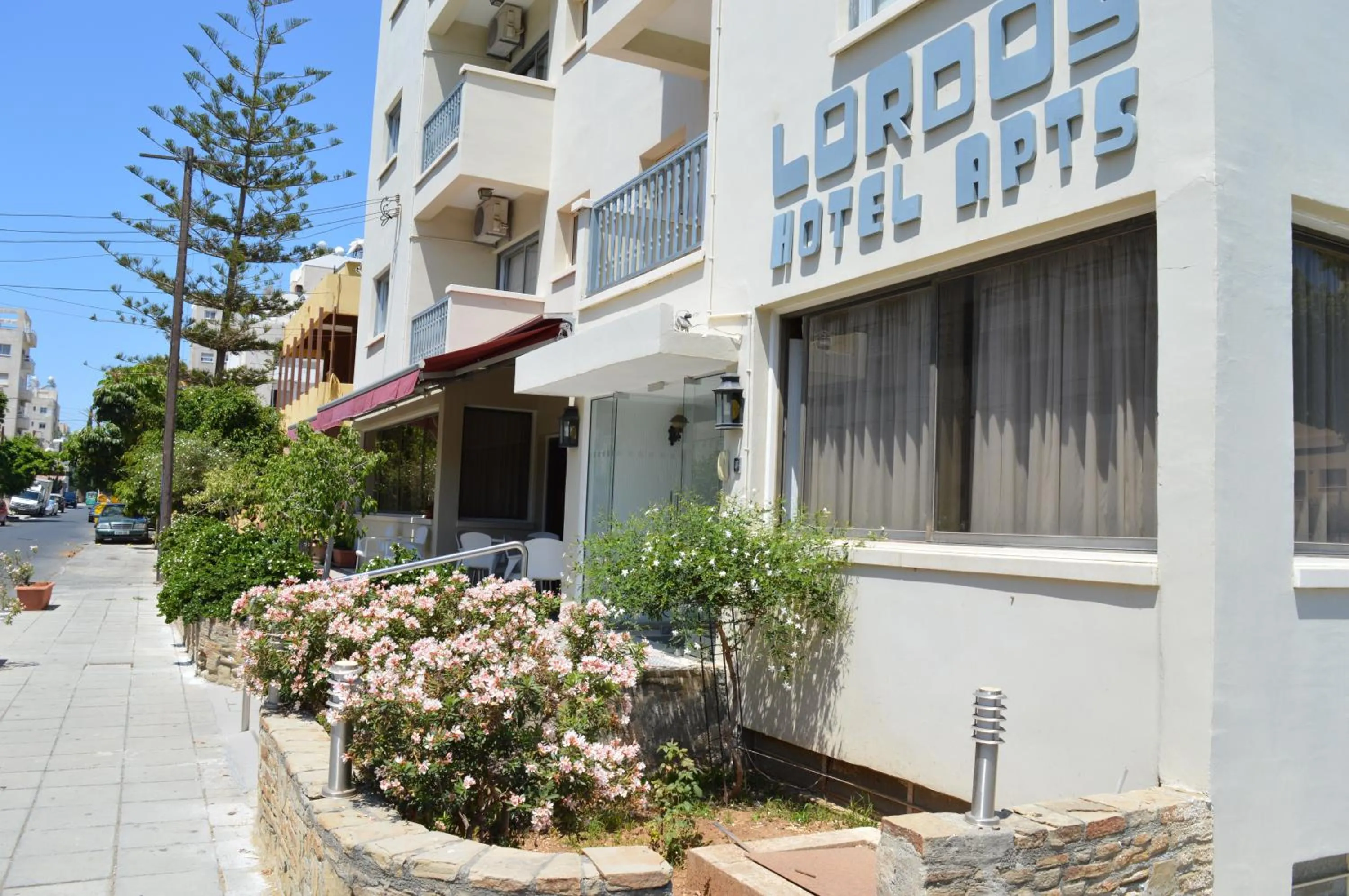 Property building in Lordos Hotel Apts Limassol