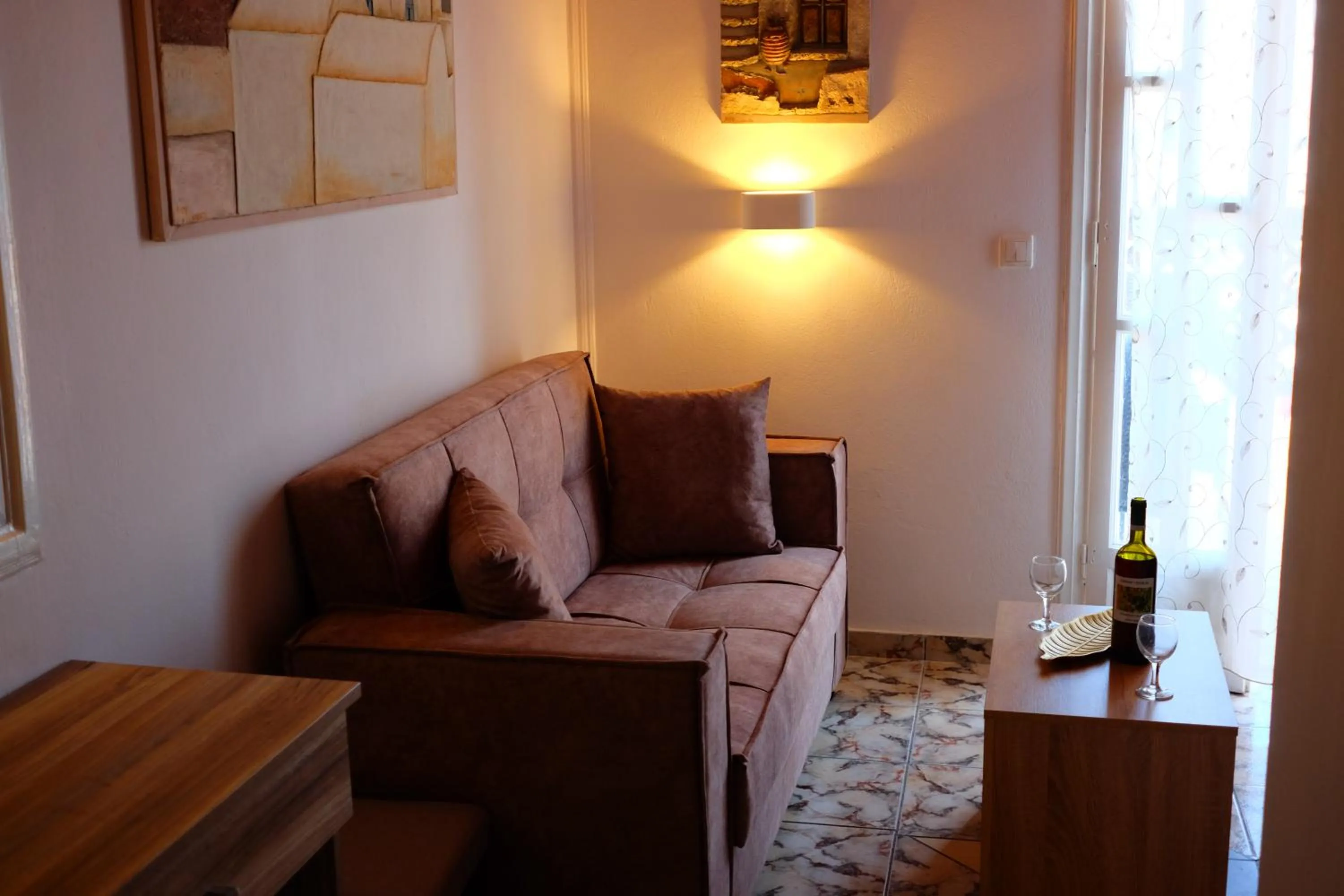 Living room in Sweet Heart Studios