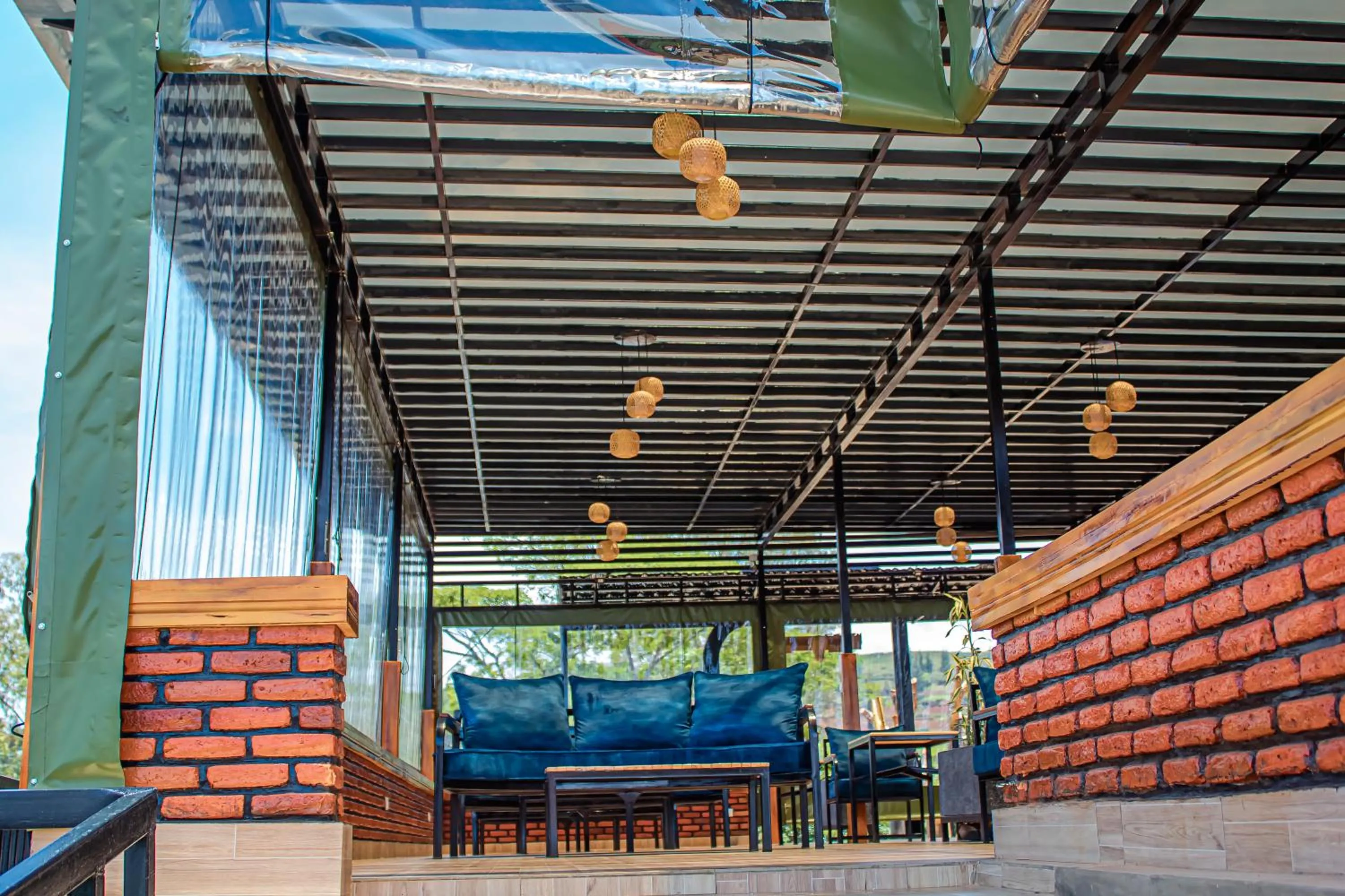 Restaurant/places to eat in Hotel Peace Guest House