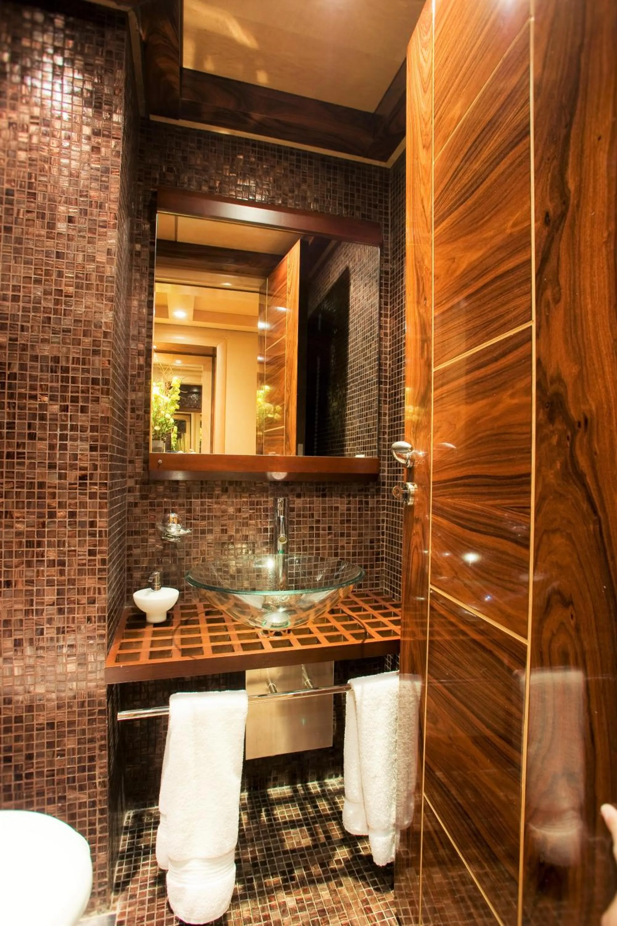 Toilet in Lahoya Suites