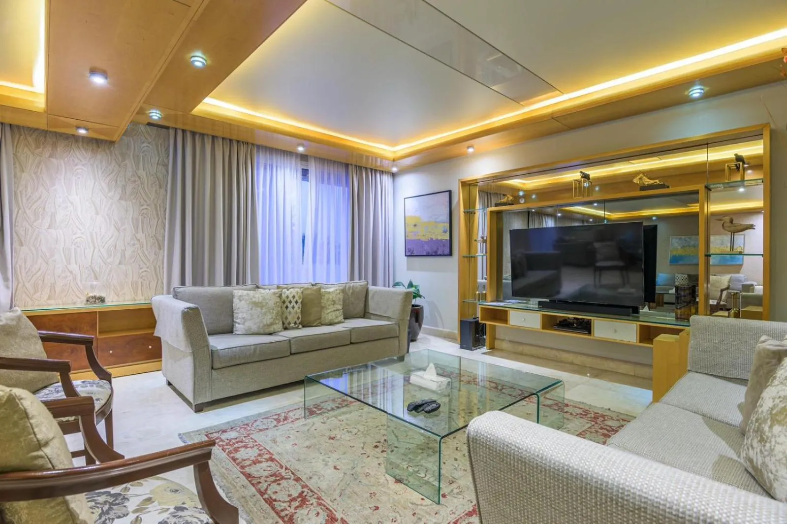 TV and multimedia in Lahoya Suites