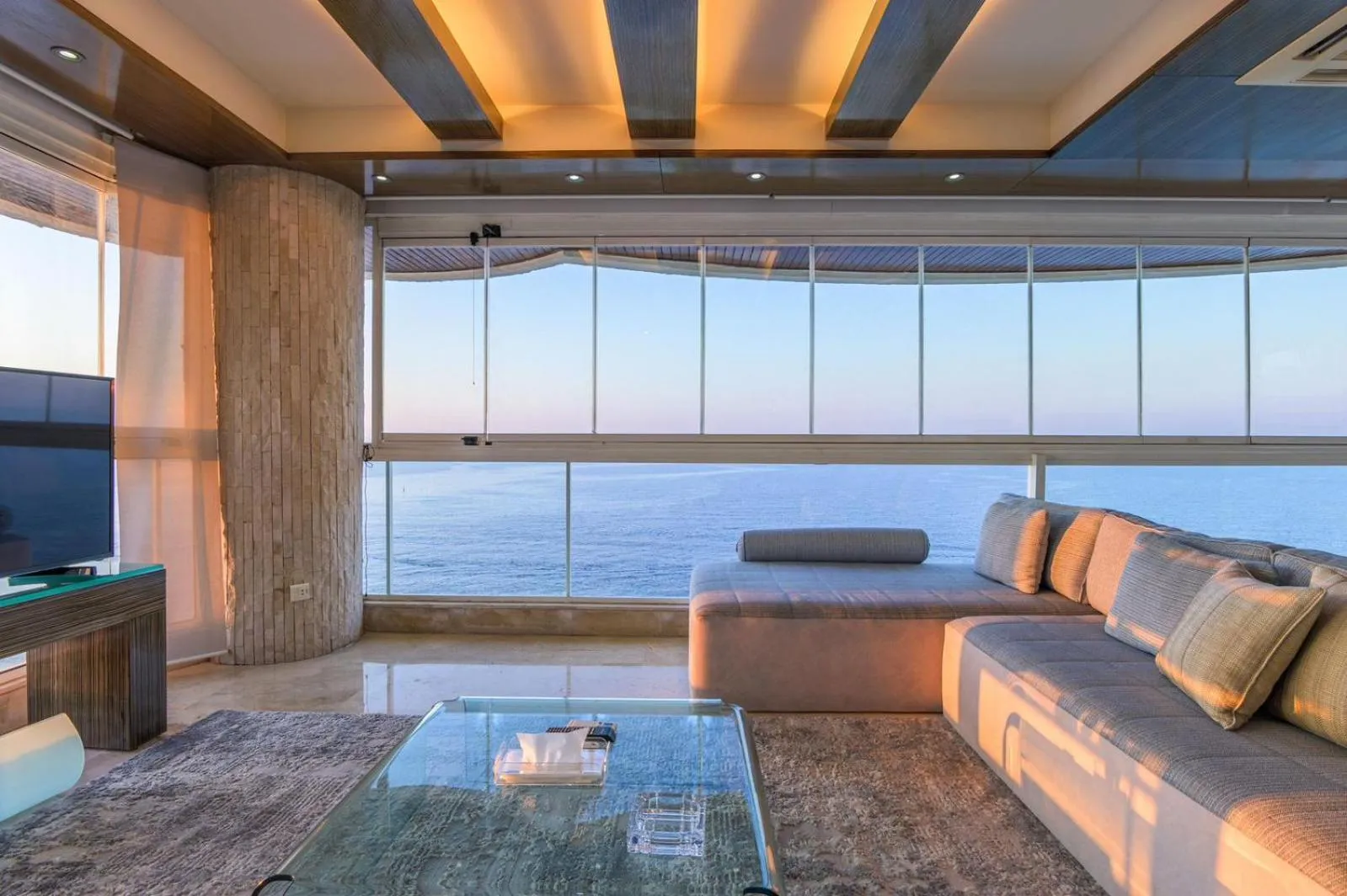 Sea view in Lahoya Suites