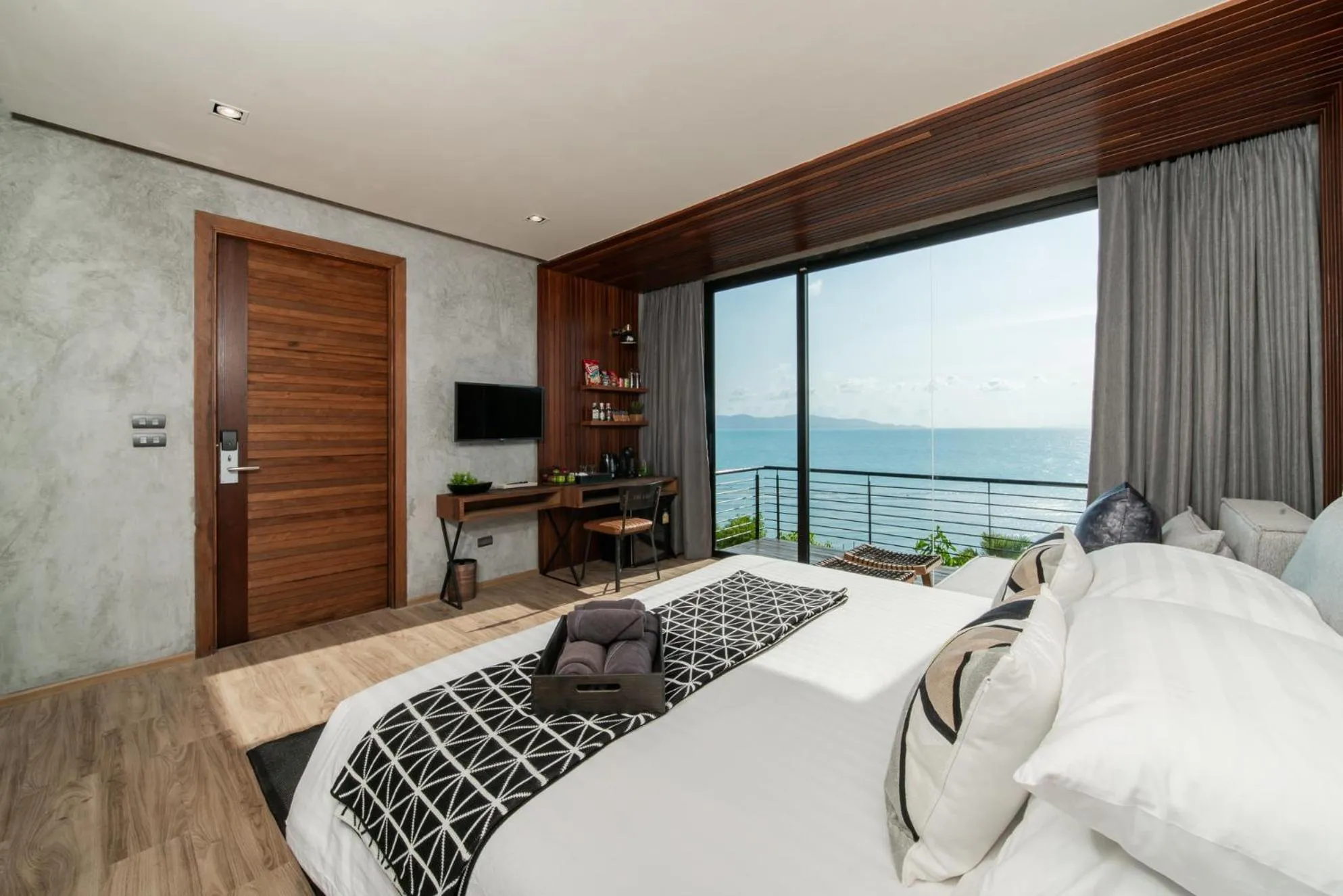 Sea view, Bed in The Cabin Beach Resort
