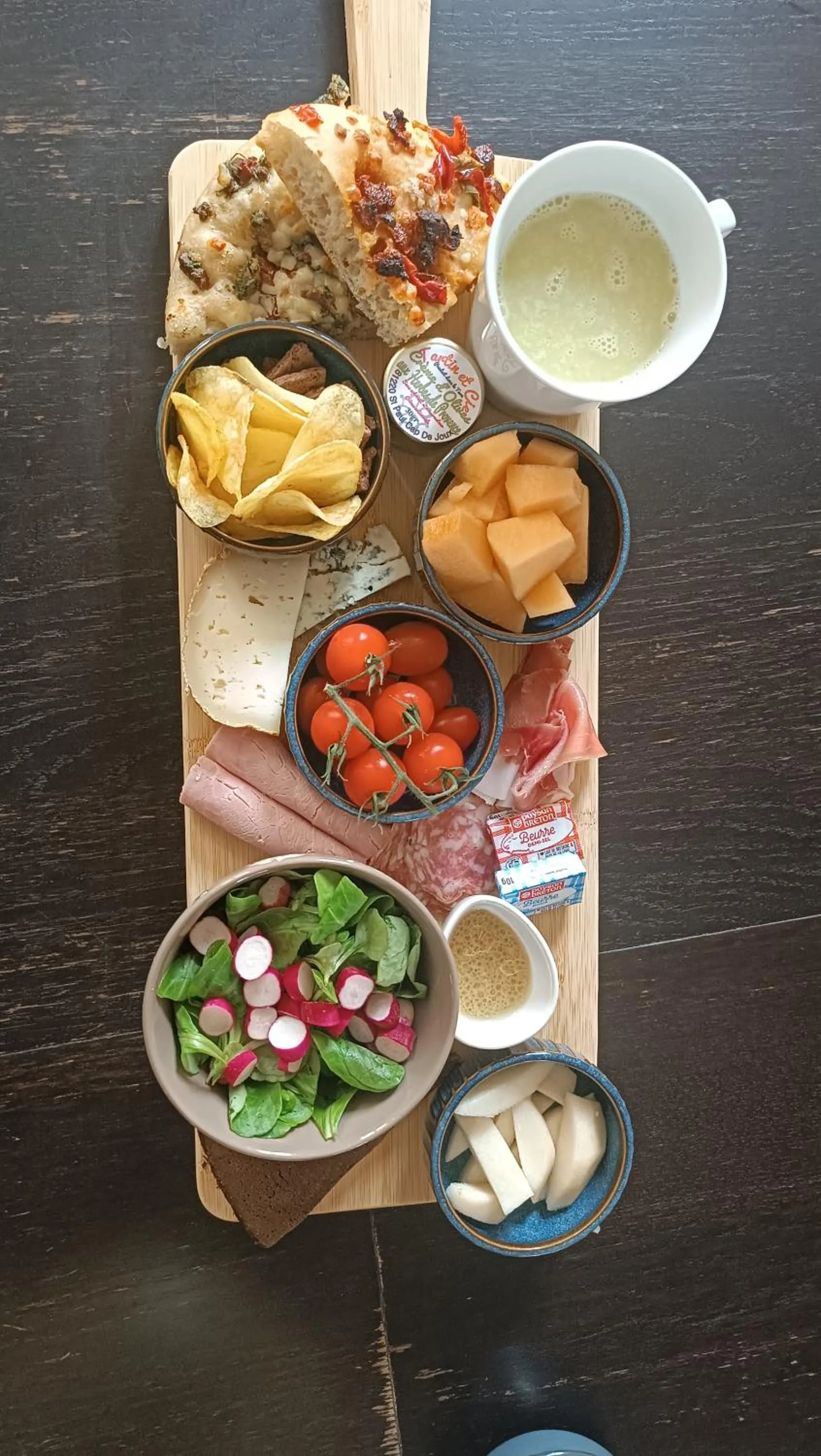 Restaurant/places to eat in Le Jardin Des Cèdres