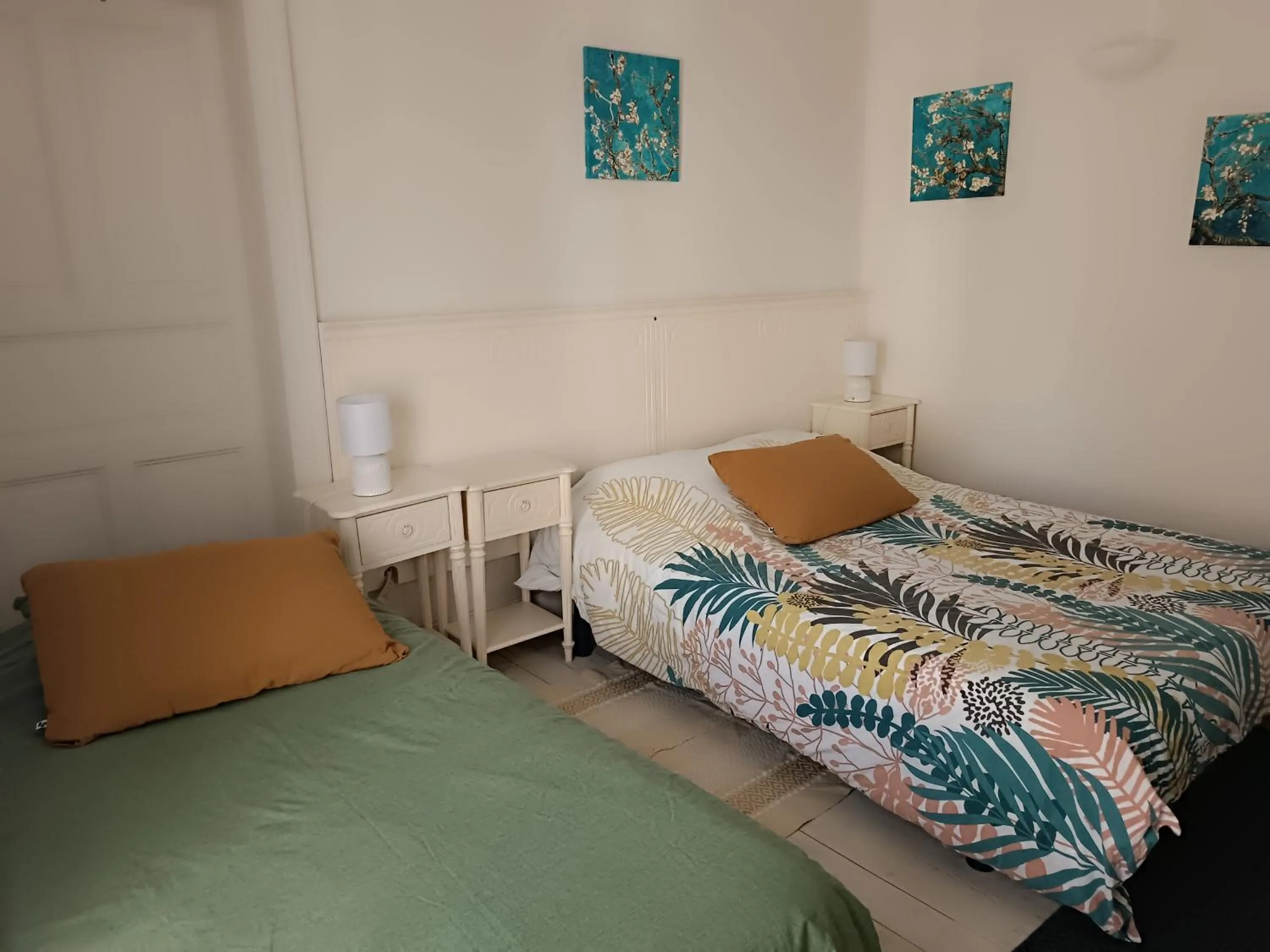 Bed in Le Jardin Des Cèdres