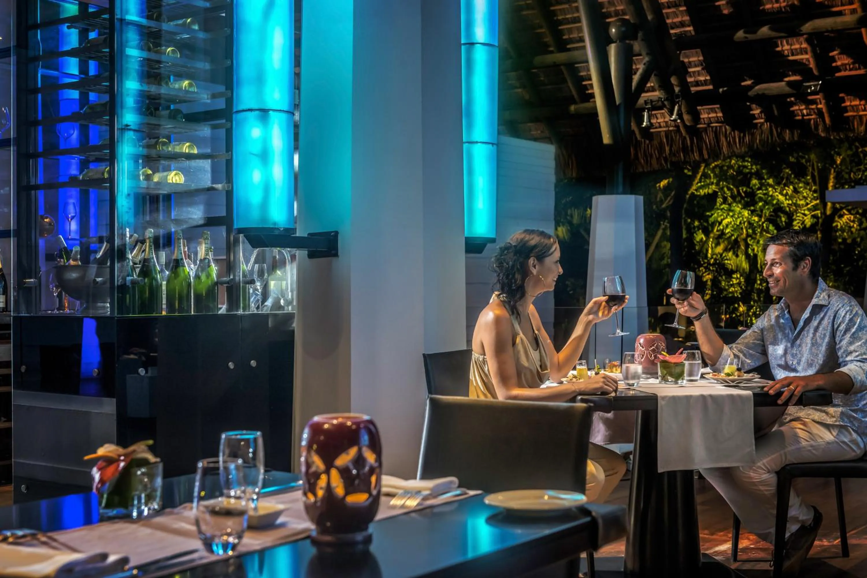Restaurant/places to eat in SO/ Sofitel Mauritius