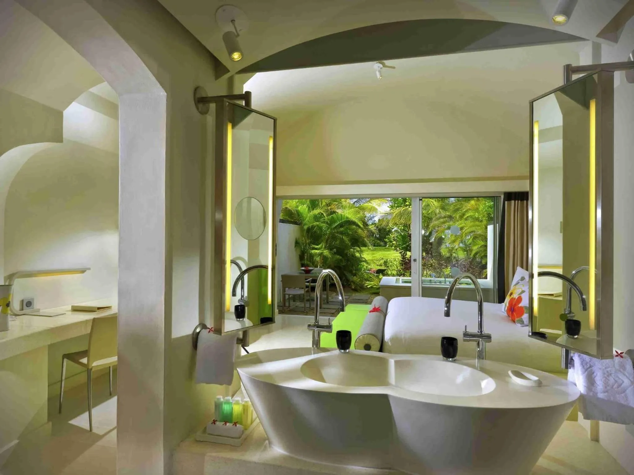 Bedroom in SO/ Sofitel Mauritius