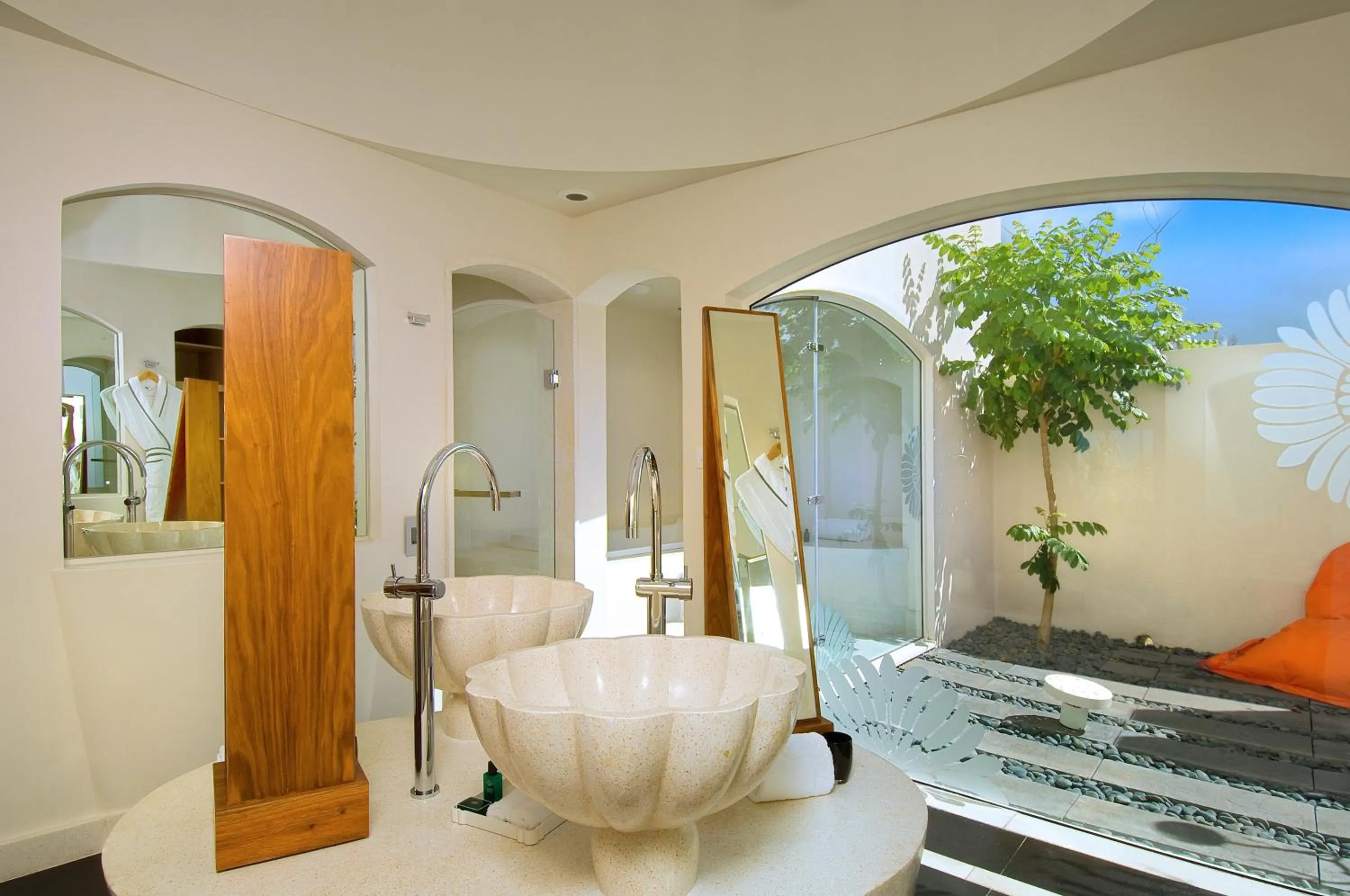 Shower in SO/ Sofitel Mauritius