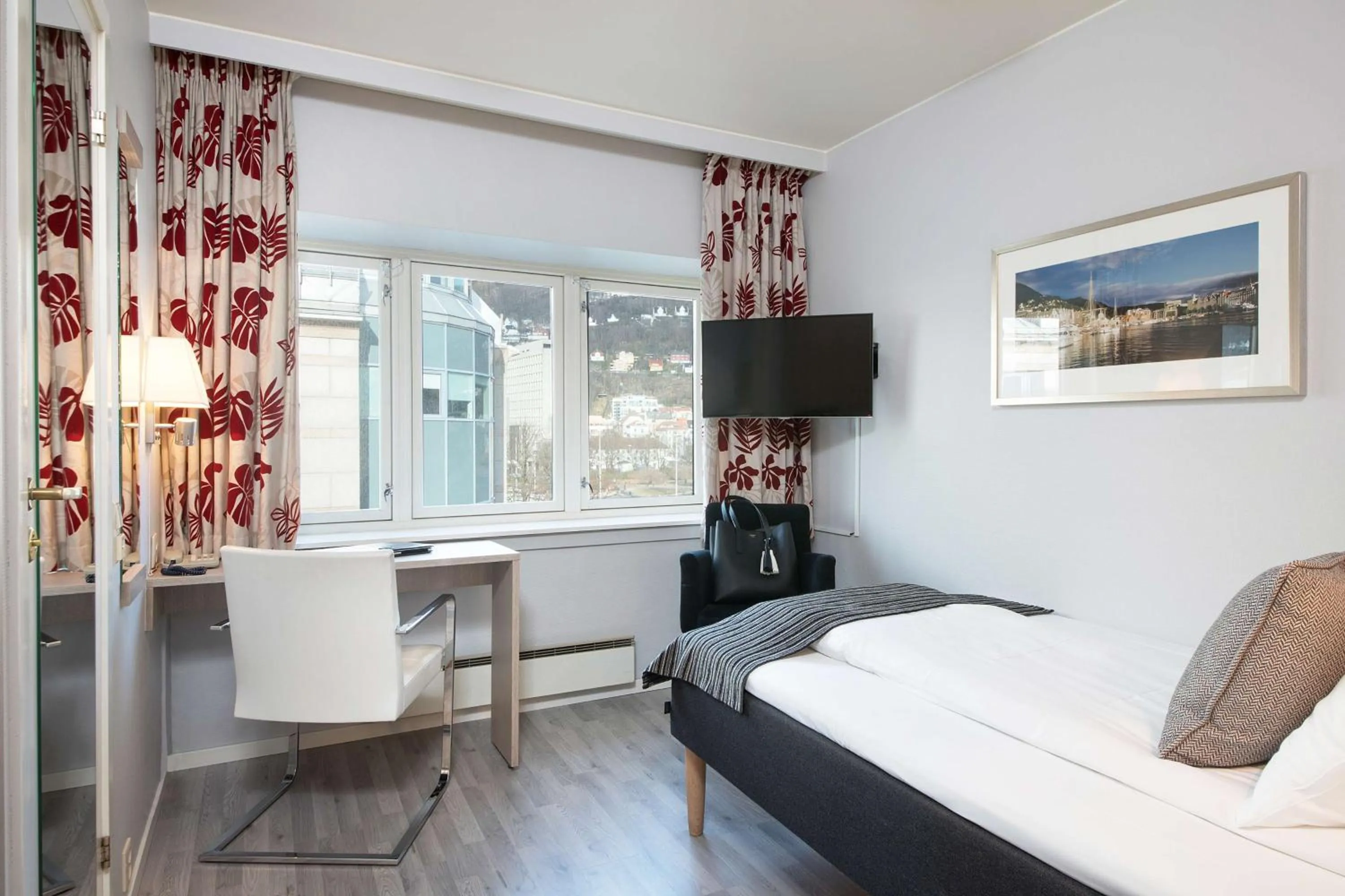 Photo of the whole room, Bed in Scandic Byparken