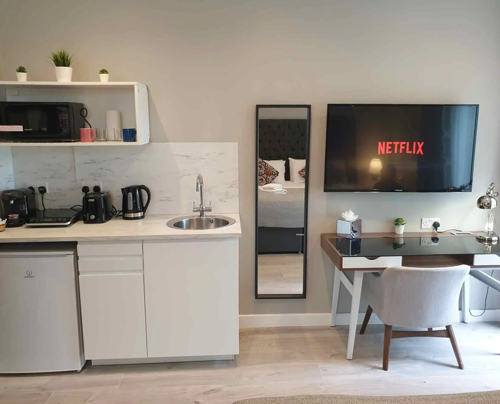 Kitchen or kitchenette in M-Hotels Studios & Apartments Free Parking