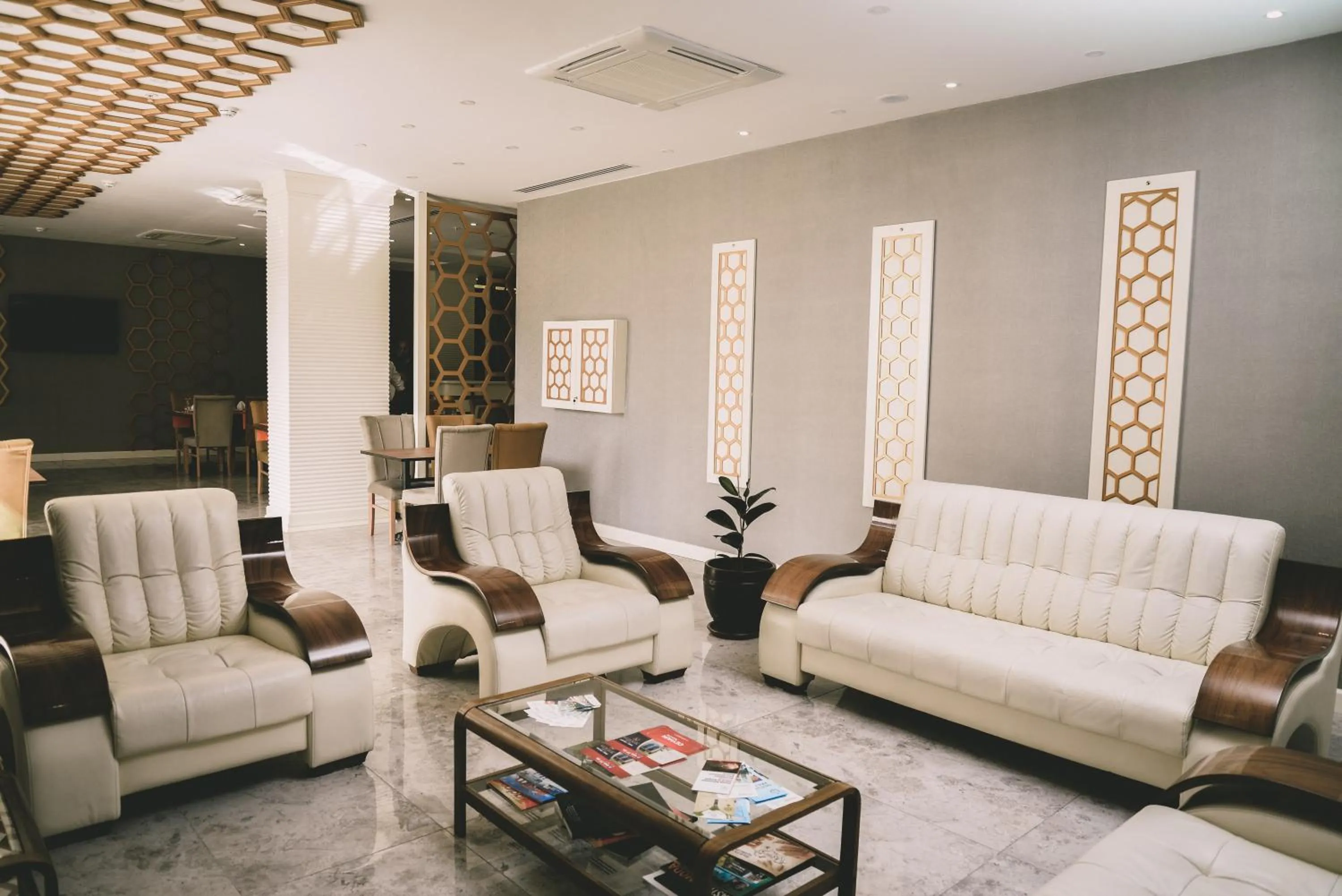 Lobby or reception in Kubaliç Hotel