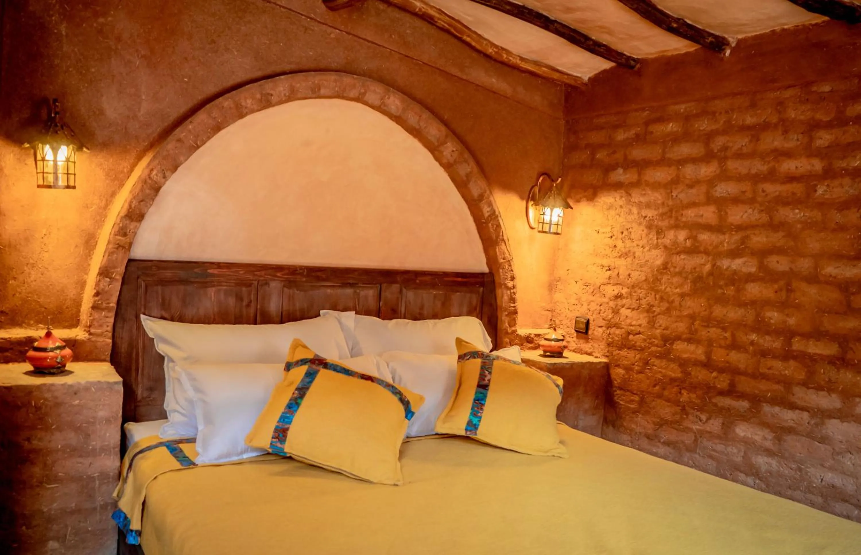 Bed in Ouednoujoum Ecolodge & Spa