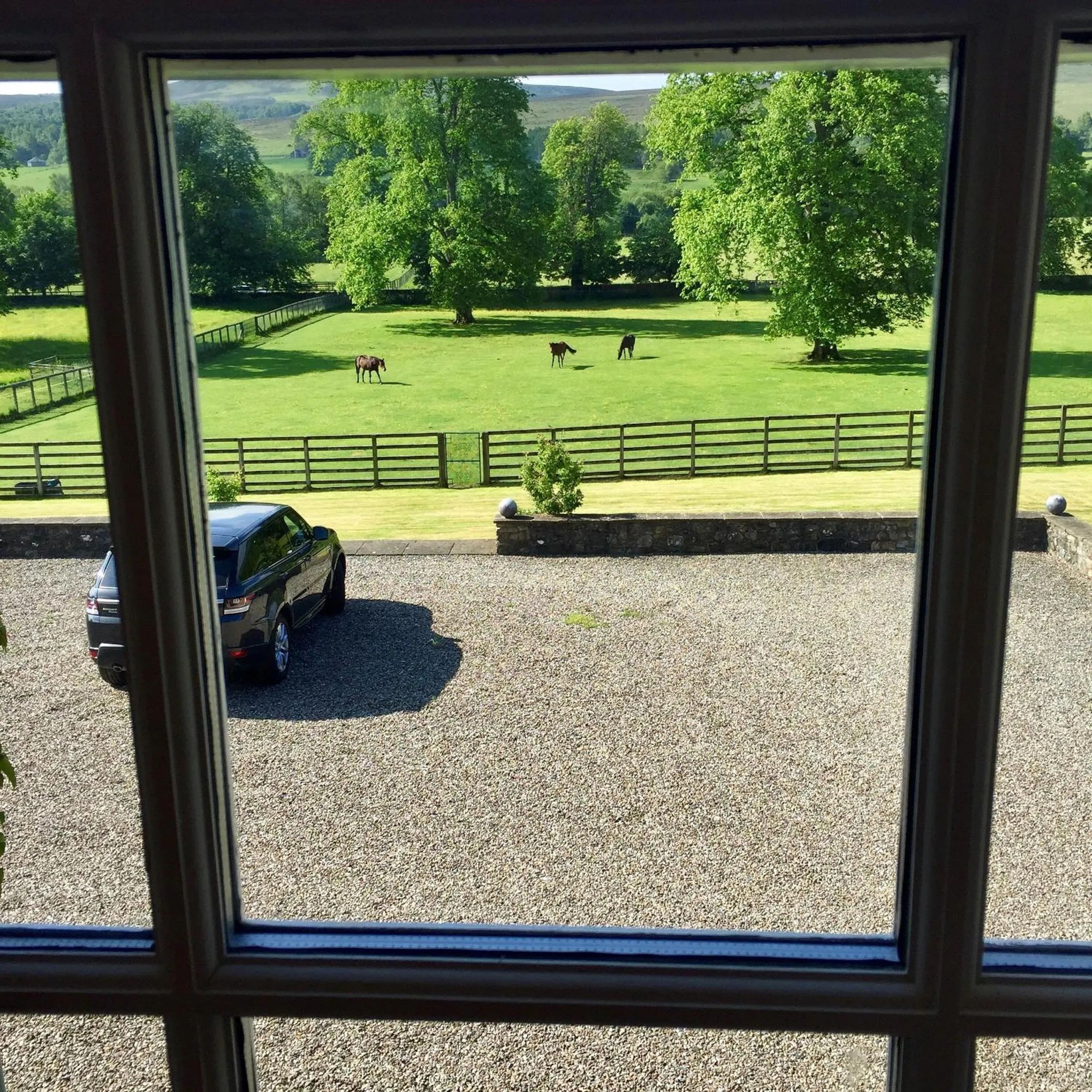 Spring in The Old Manse of Blair, Boutique Hotel & Restaurant