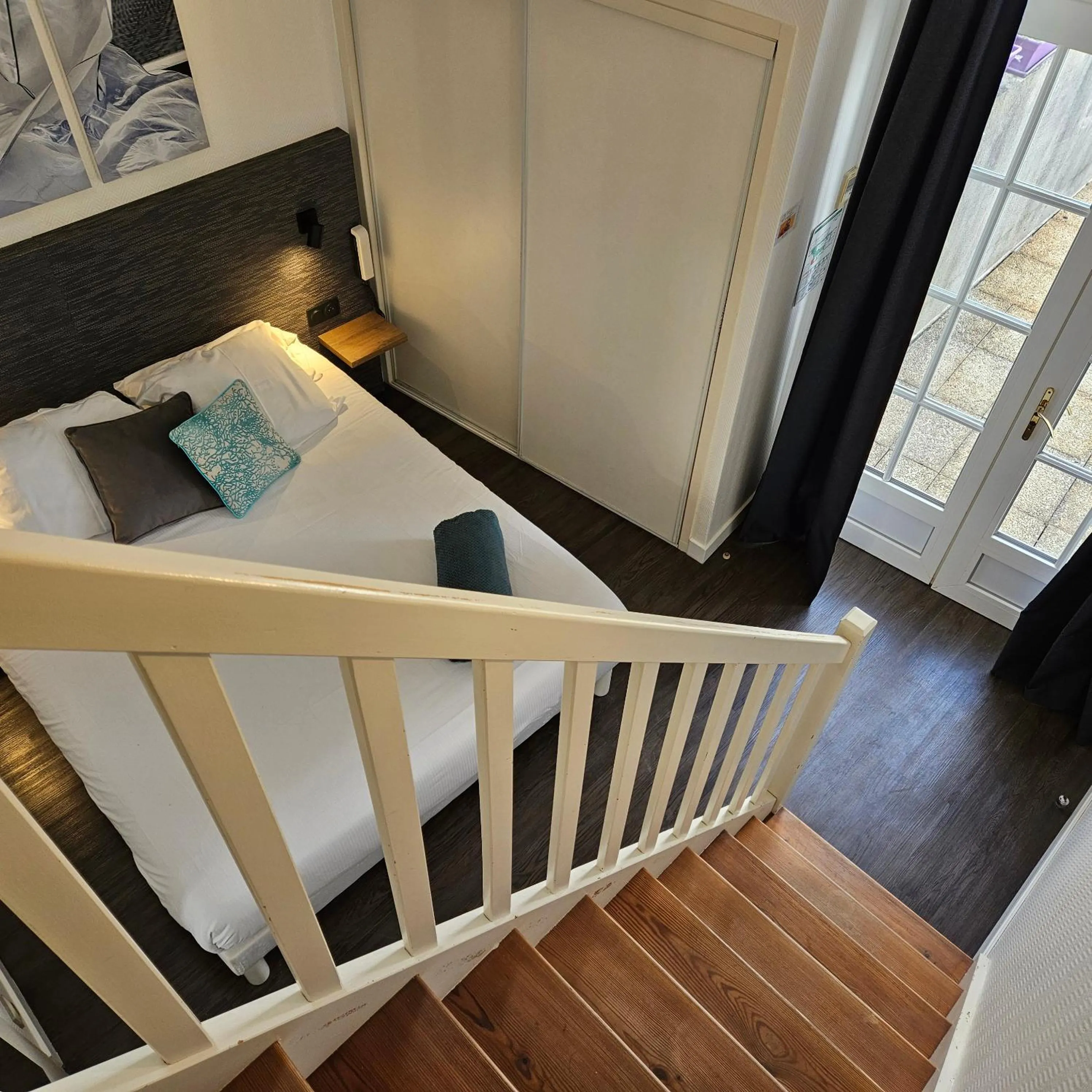 Bed in Hôtel du Port