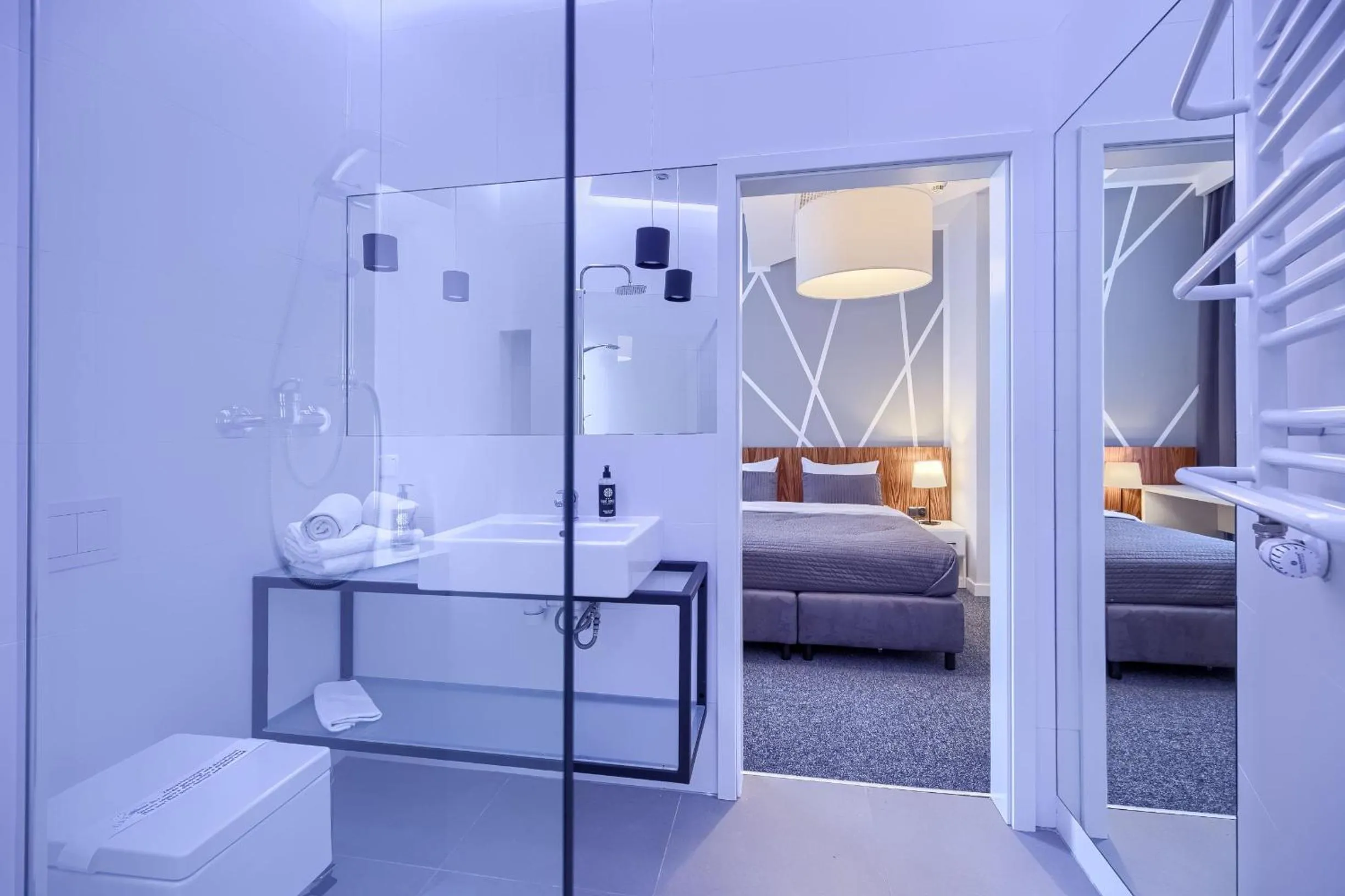 Toilet, Bed in Park Hotel Bydgoszcz