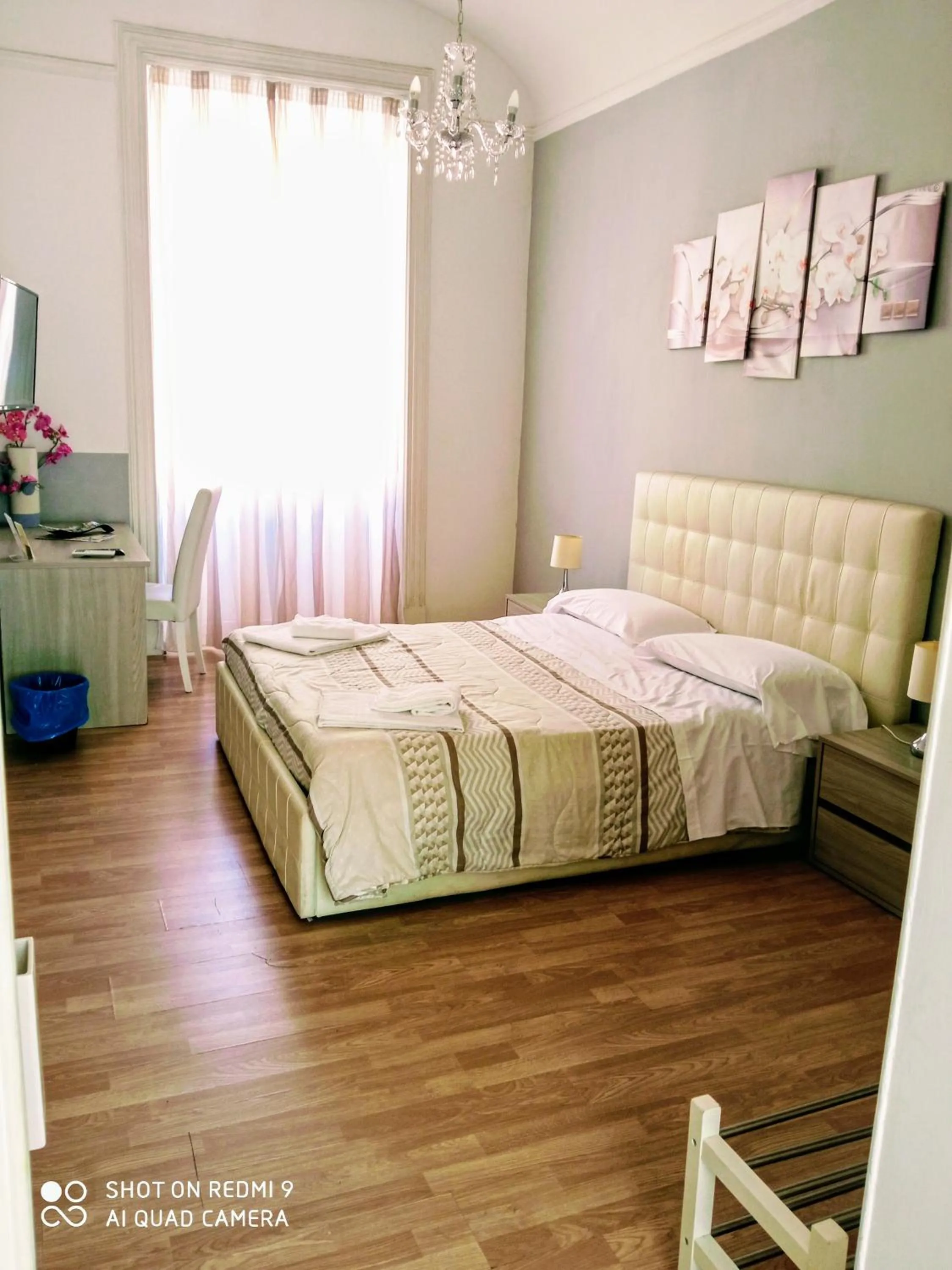 Bedroom, Bed in El Dorado Vatican